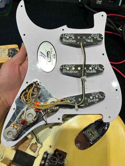 Fender Stratocaster Olympic White 1981 Electric Guitars
