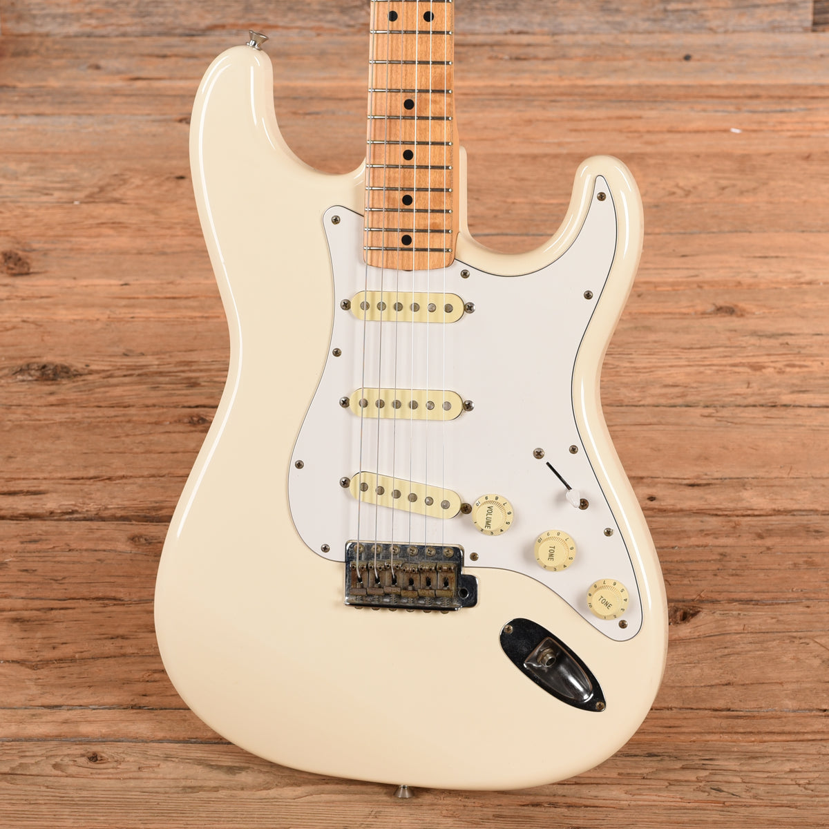 Fender Stratocaster White 2000 Electric Guitars