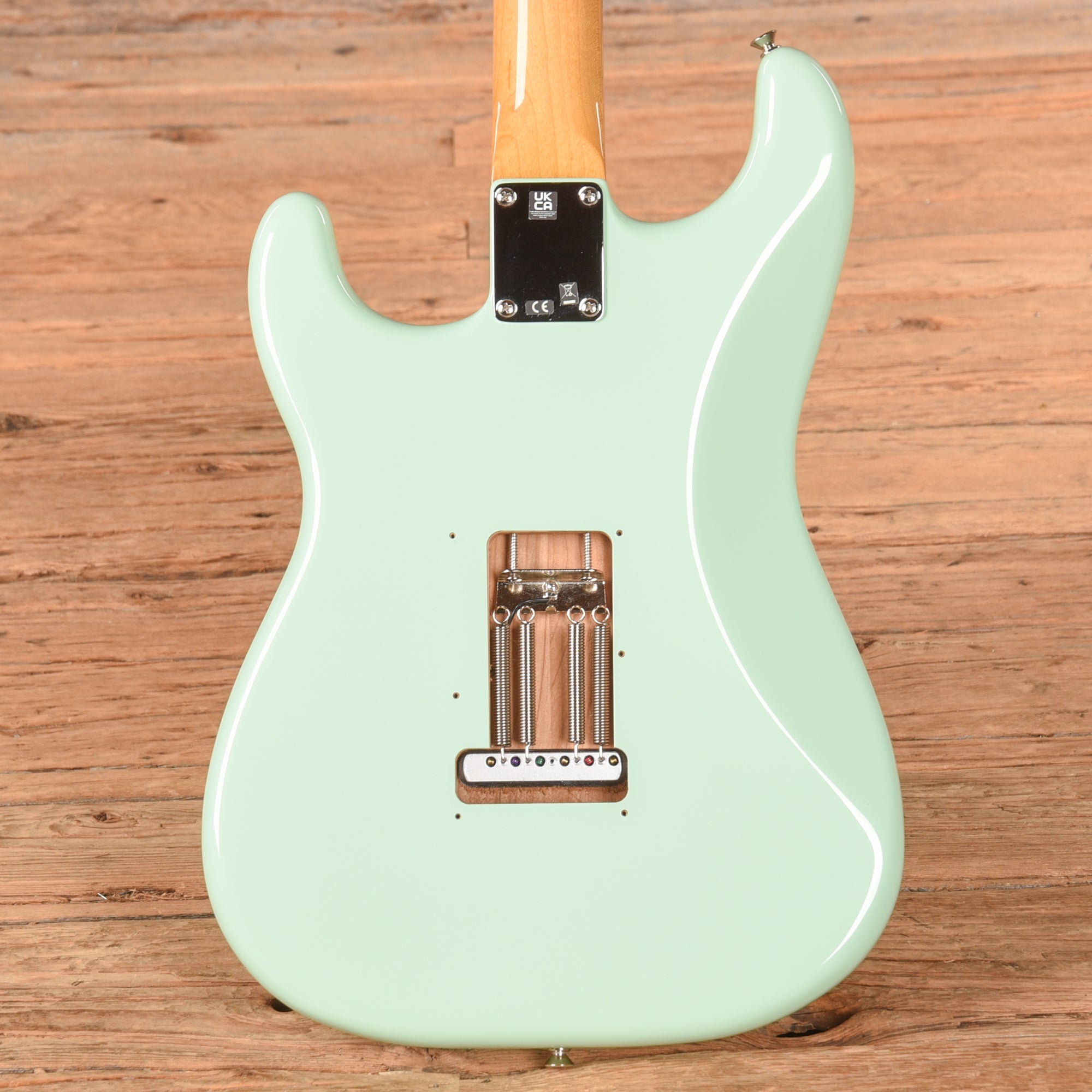 Fender / Vintera 60s Stratocaster（2022) Fender Vintera '60s Stratocaster Modified - Olympic White | Sweetwater ギター