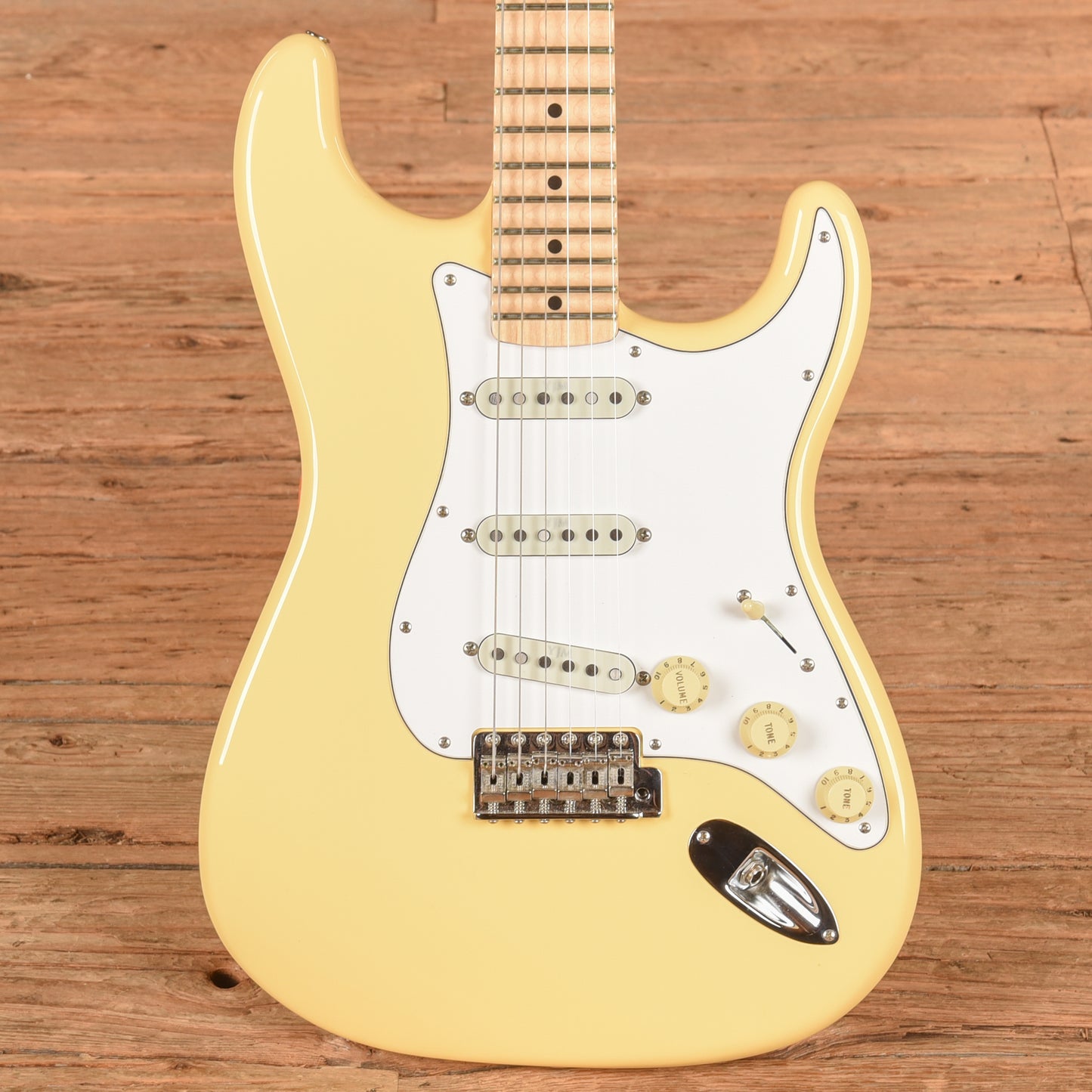 Fender Yngwie Malmsteen Stratocaster Vintage White 2022 Electric Guitars