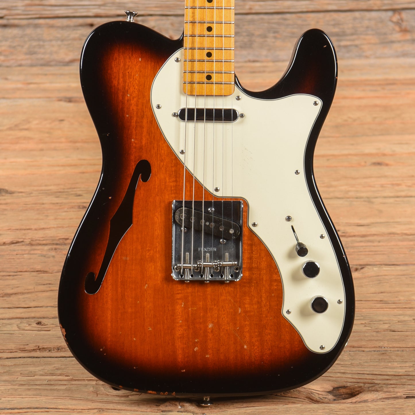 Fender American Vintage '69 Telecaster Thinline Sunburst 2011 Electric Guitars / Semi-Hollow