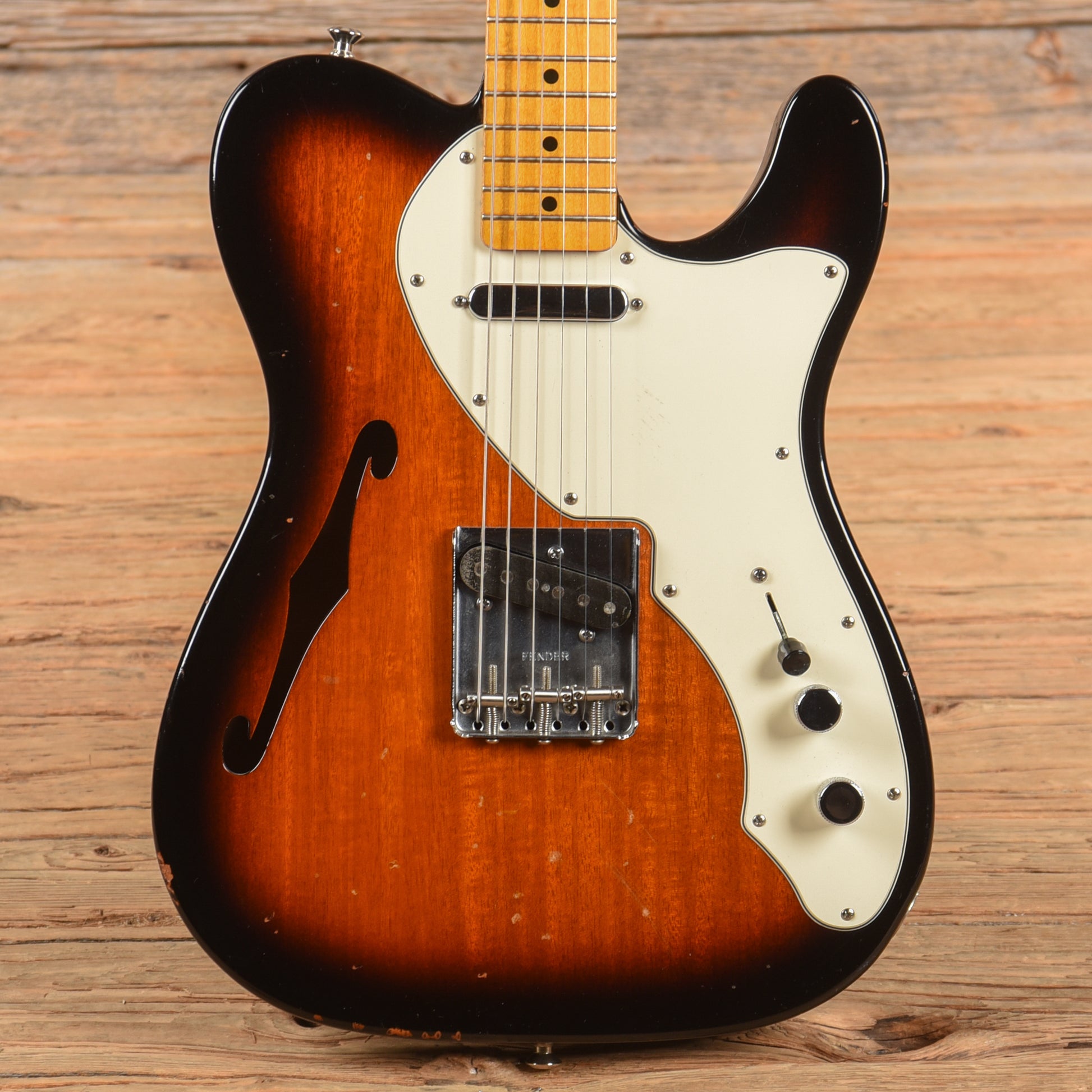 Fender American Vintage '69 Telecaster Thinline Sunburst 2011 Electric Guitars / Semi-Hollow