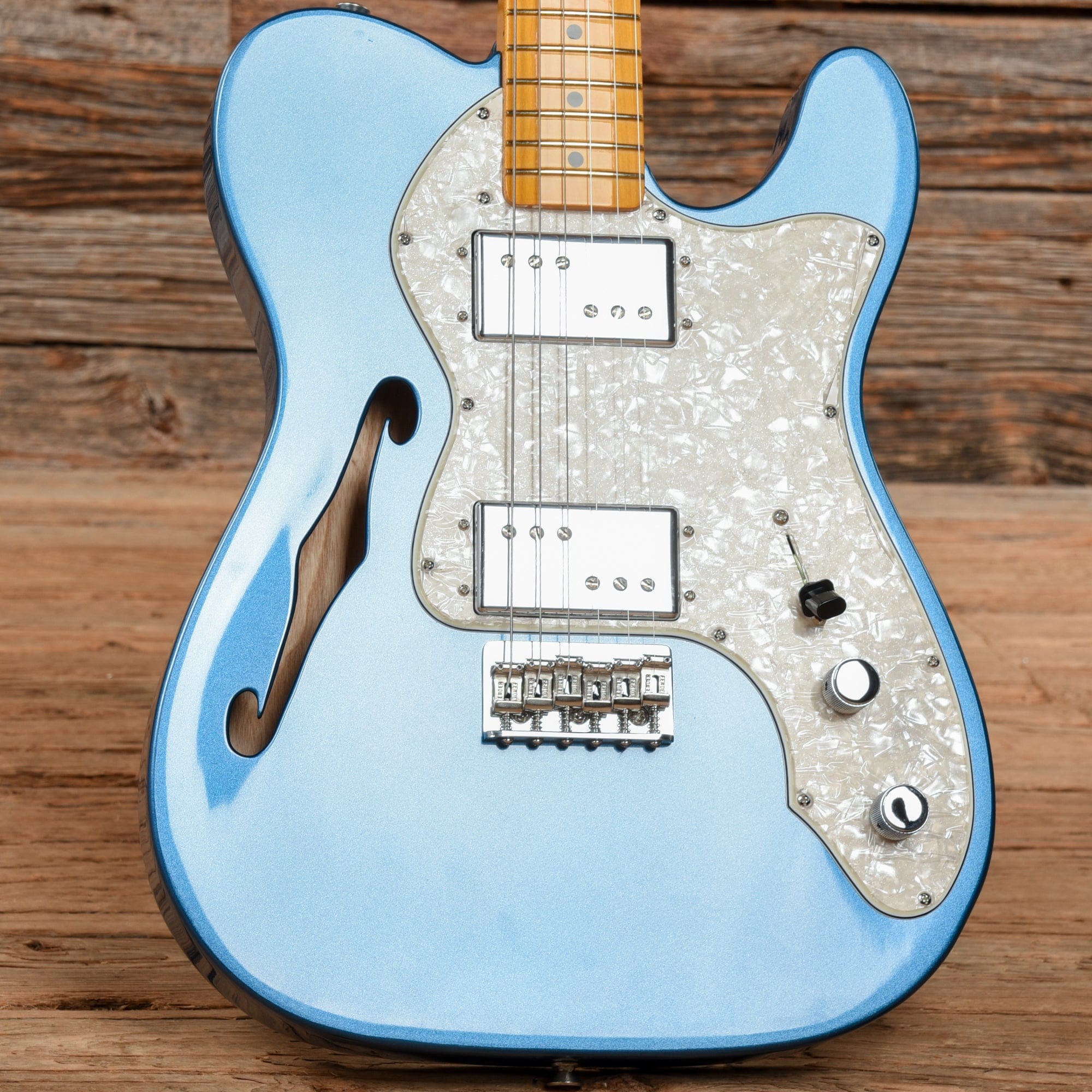 Fender American Vintage II '72 Telecaster Thinline Lake Placid Blue Electric Guitars / Semi-Hollow
