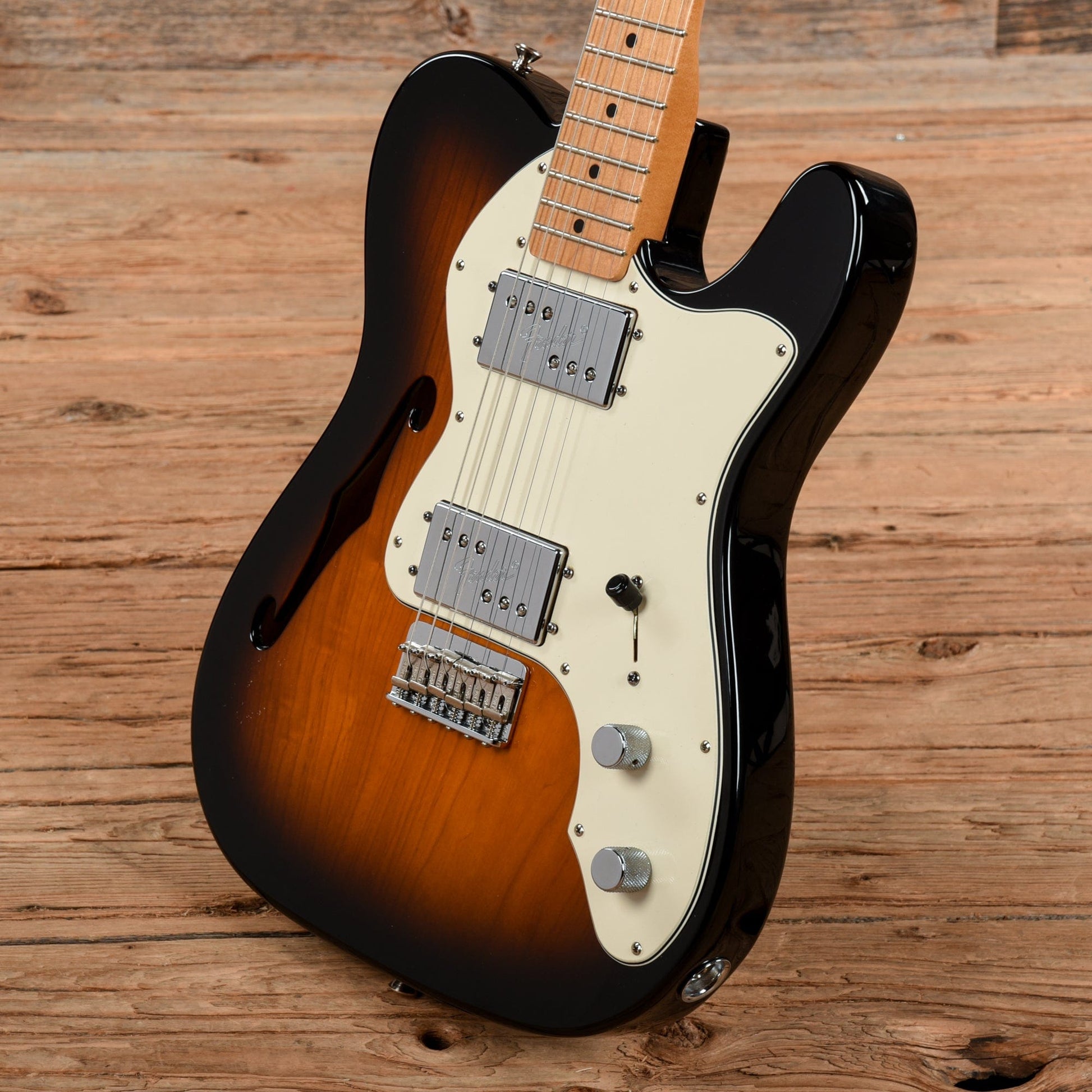 Fender Classic Series 72 Thinline Telecaster Sunburst 2010 Electric Guitars / Semi-Hollow