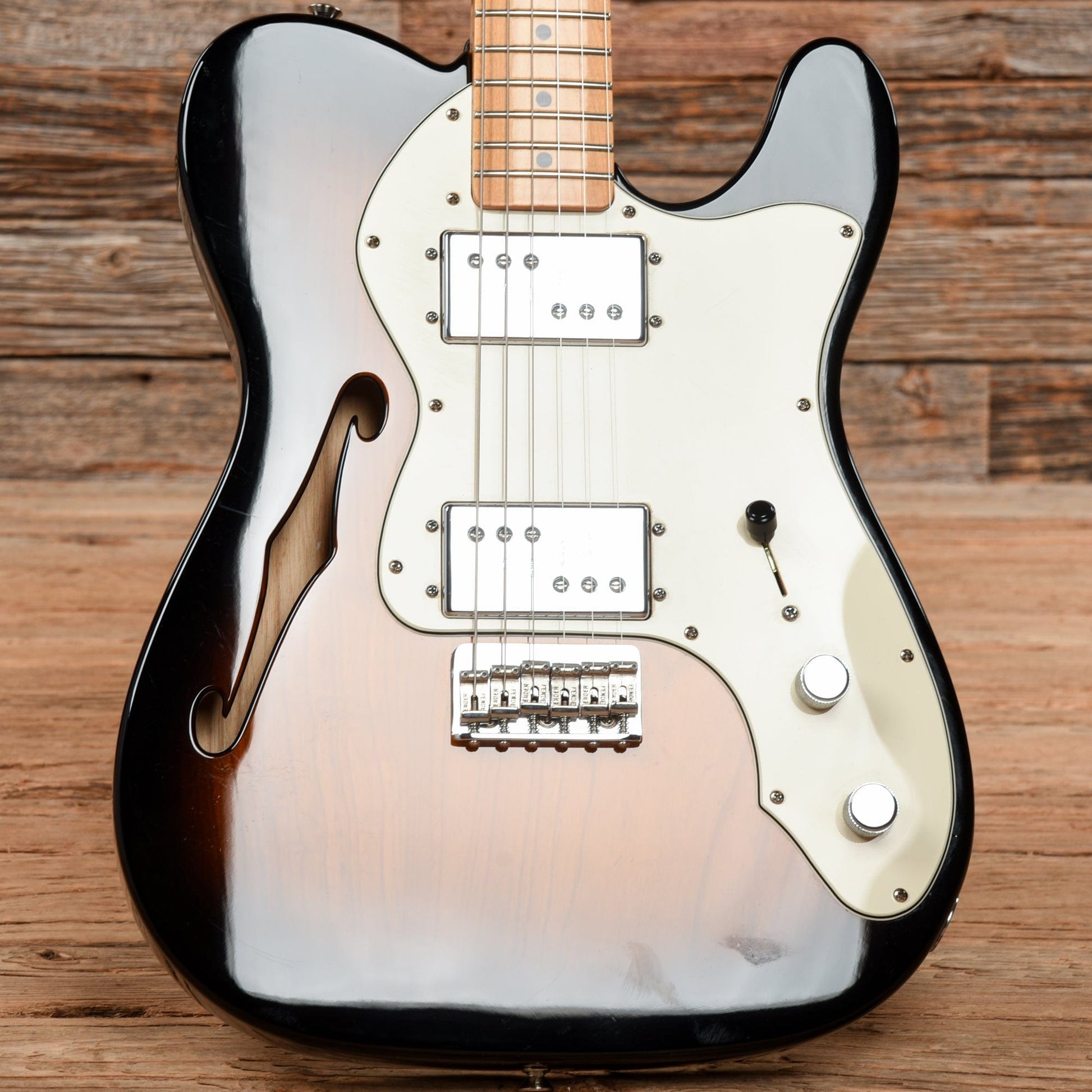 Fender Classic Series 72 Thinline Telecaster Sunburst 2010 Electric Guitars / Semi-Hollow