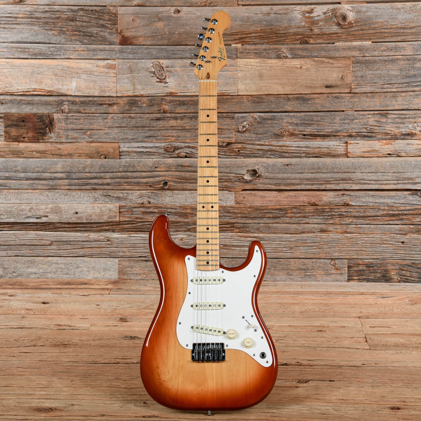 Fender 2-Knob Stratocaster Sienna Sunburst 1983 Electric Guitars / Solid Body