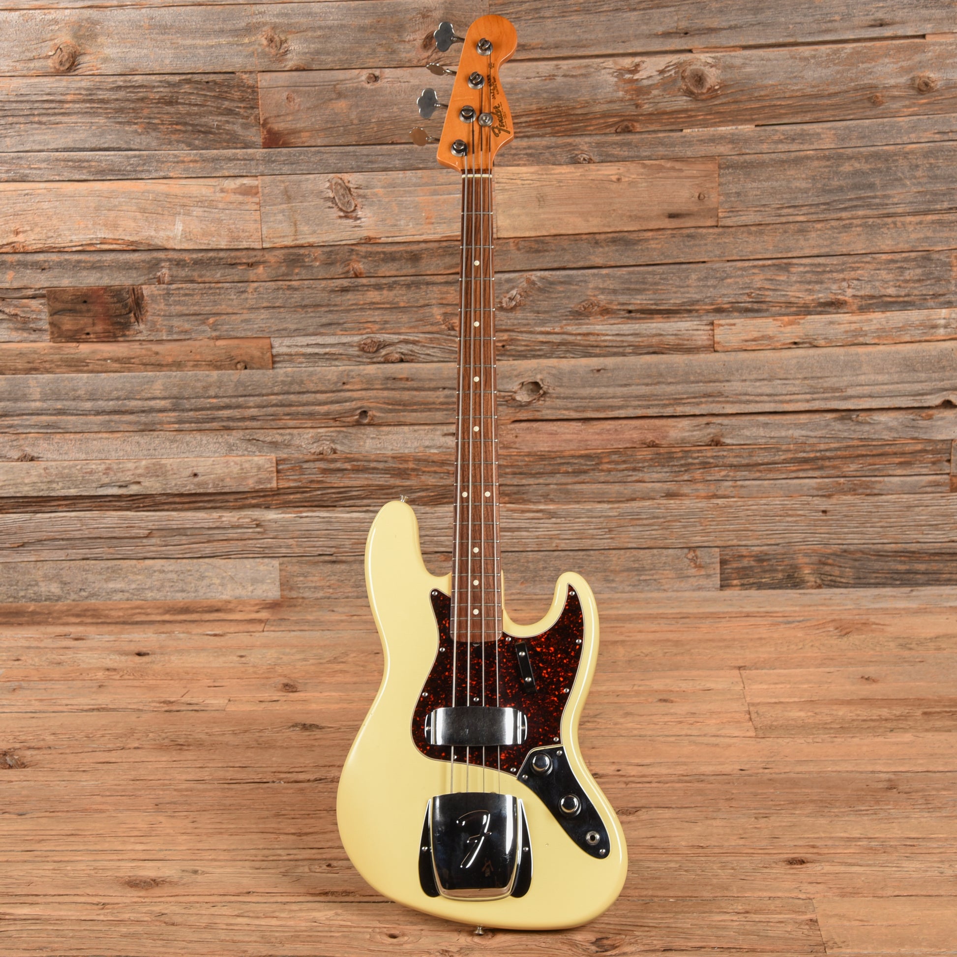 Fender '62 AVRI Jazz Bass Olympic White 1997 Electric Guitars / Solid Body
