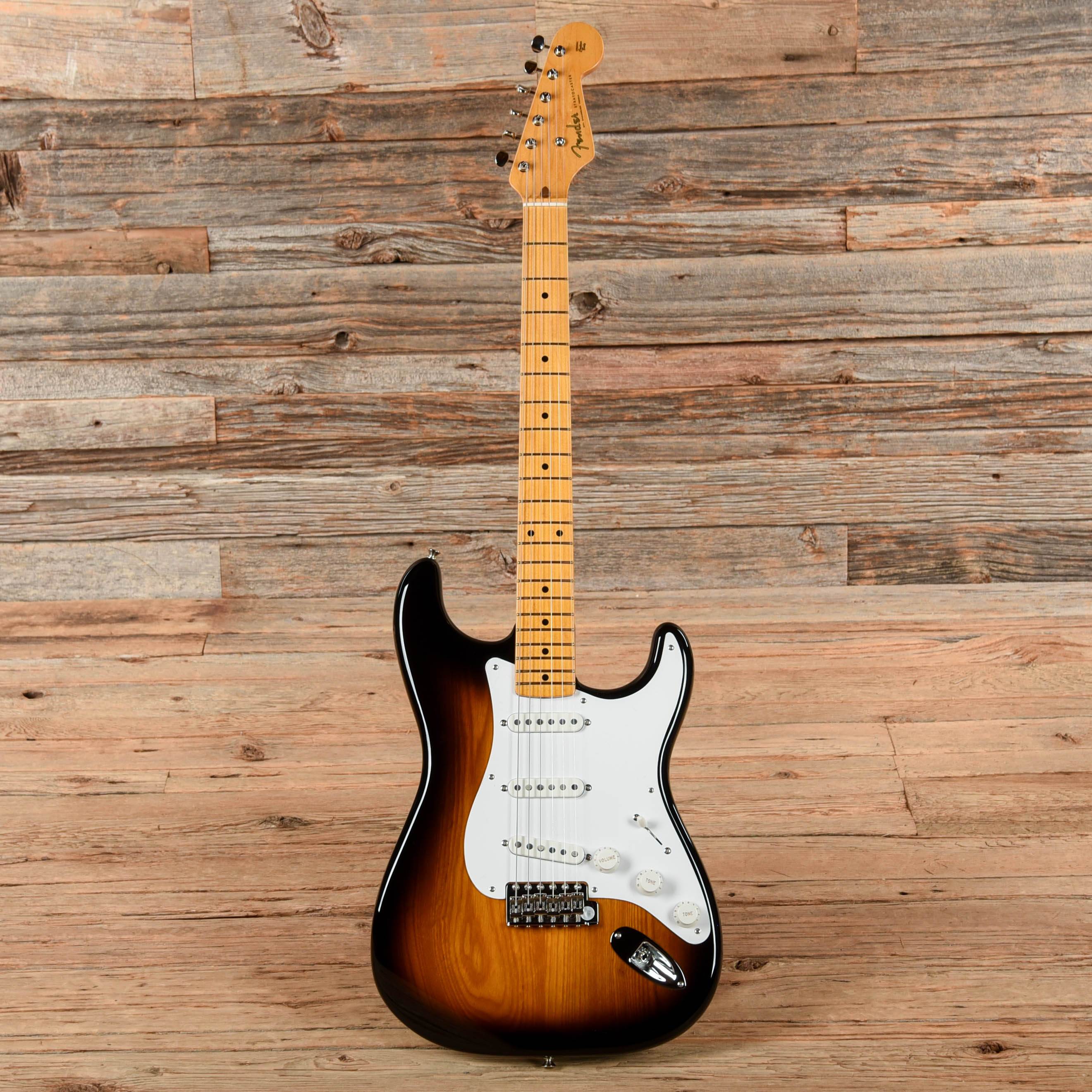 Fender 70th Anniversary American Vintage II '54 Stratocaster Sunburst 2024 Electric Guitars / Solid Body