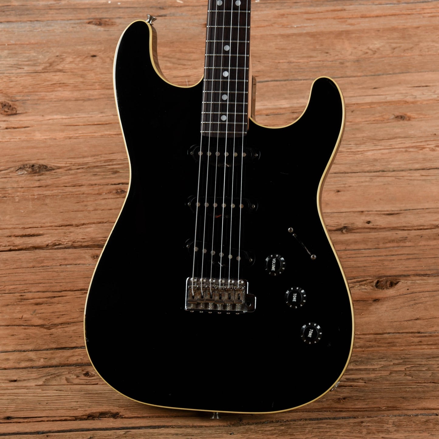 Fender Aerodyne Stratocaster Black 2005 Electric Guitars / Solid Body