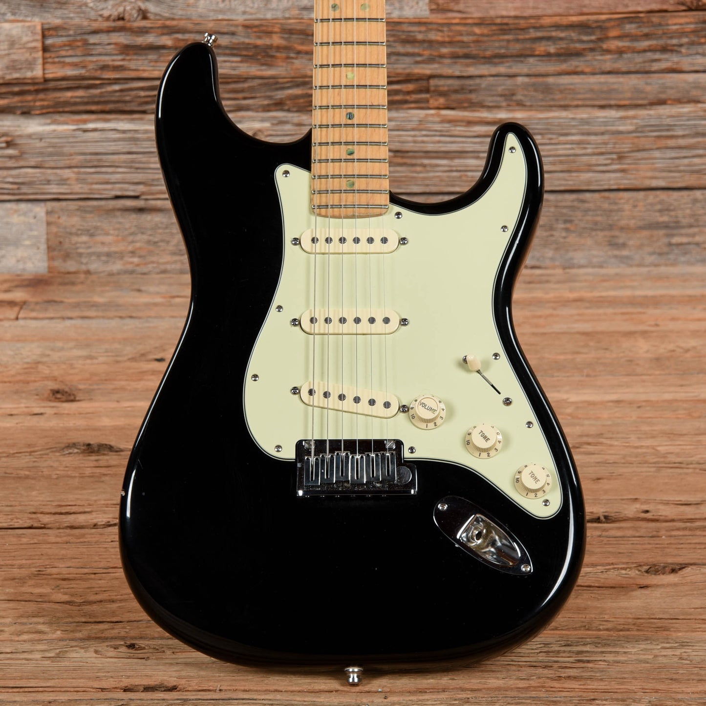 Fender American Deluxe Fat Stratocaster Black 2003 Electric Guitars / Solid Body