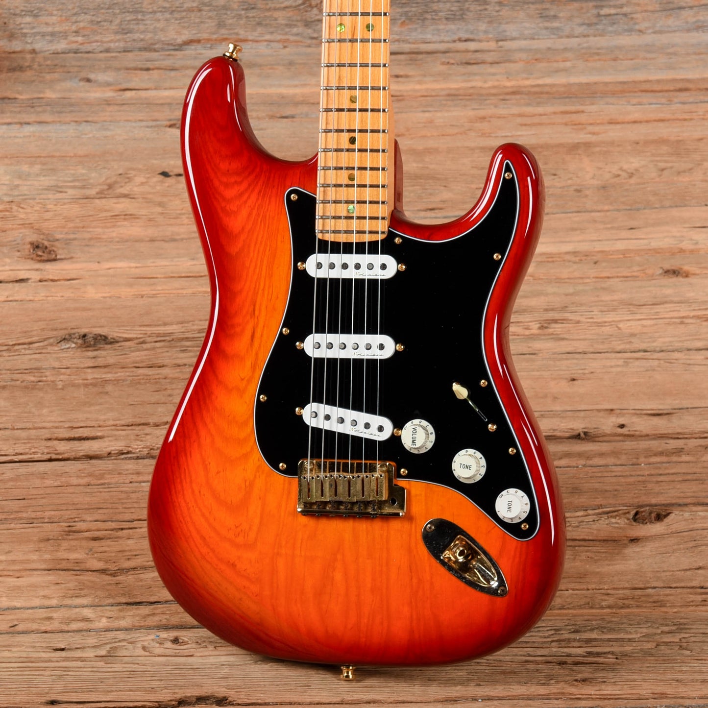 Fender American Deluxe Stratocaster Aged Cherry Burst Electric Guitars / Solid Body