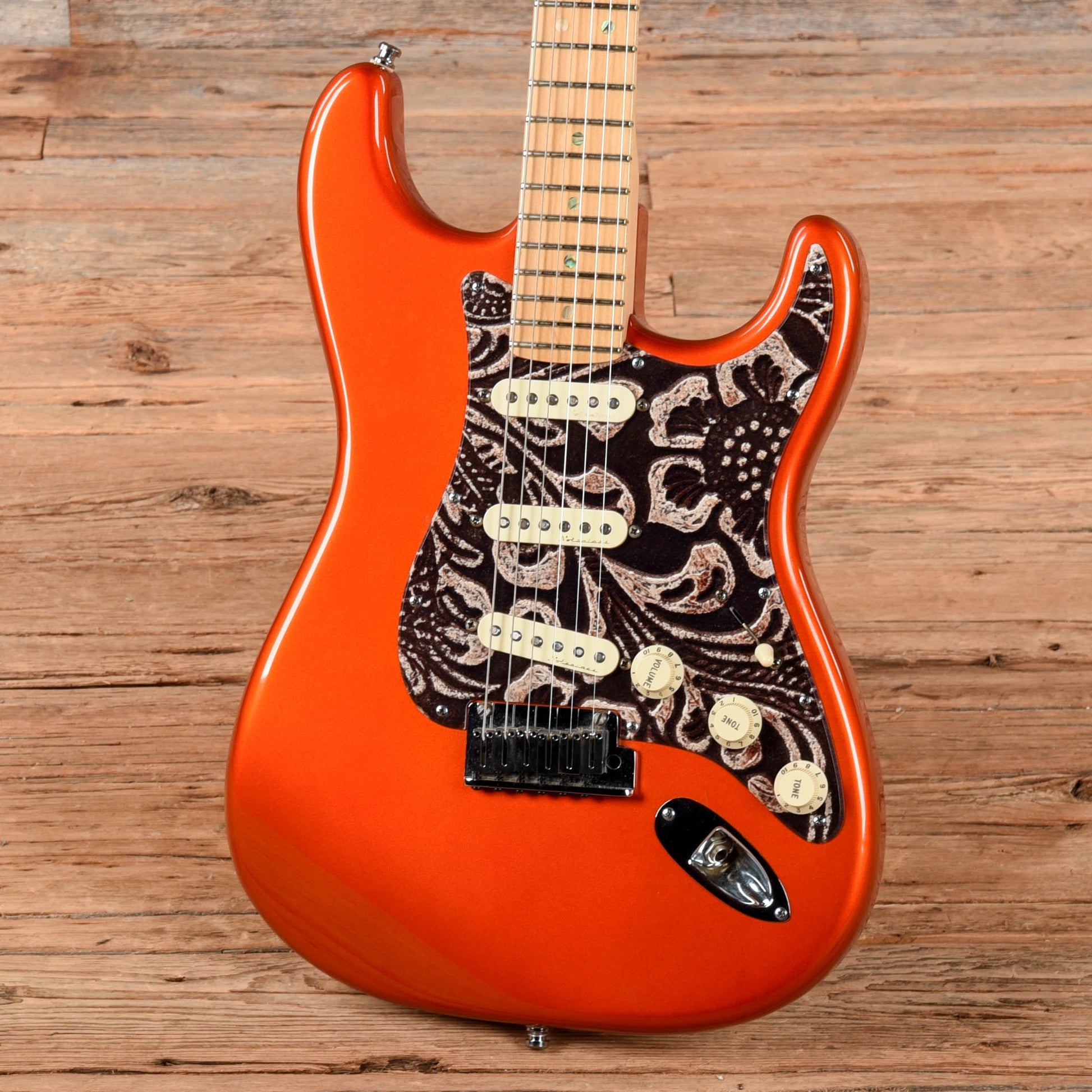Fender American Deluxe Stratocaster Autumn Blaze Metallic 2005 Electric Guitars / Solid Body