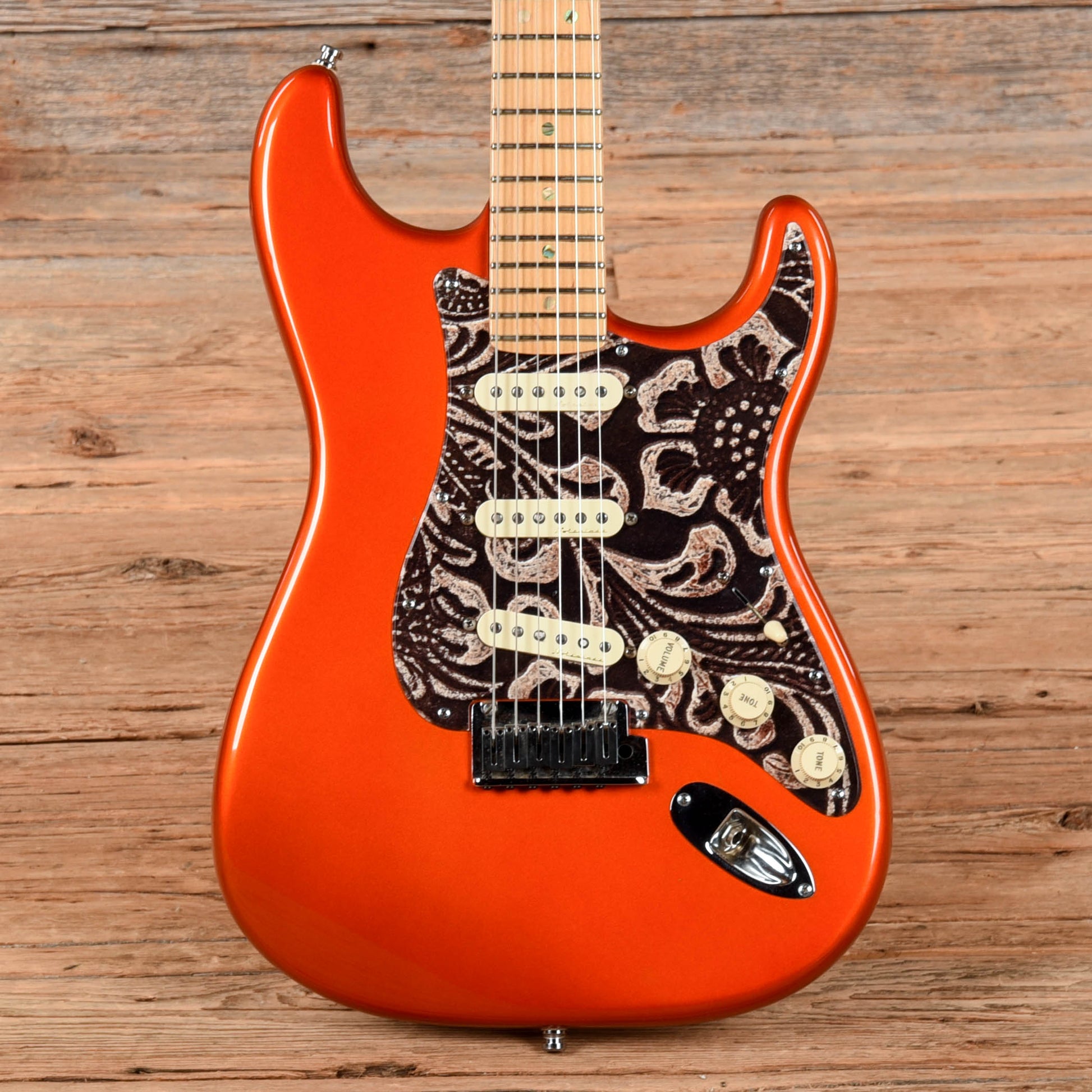 Fender American Deluxe Stratocaster Autumn Blaze Metallic 2005 Electric Guitars / Solid Body