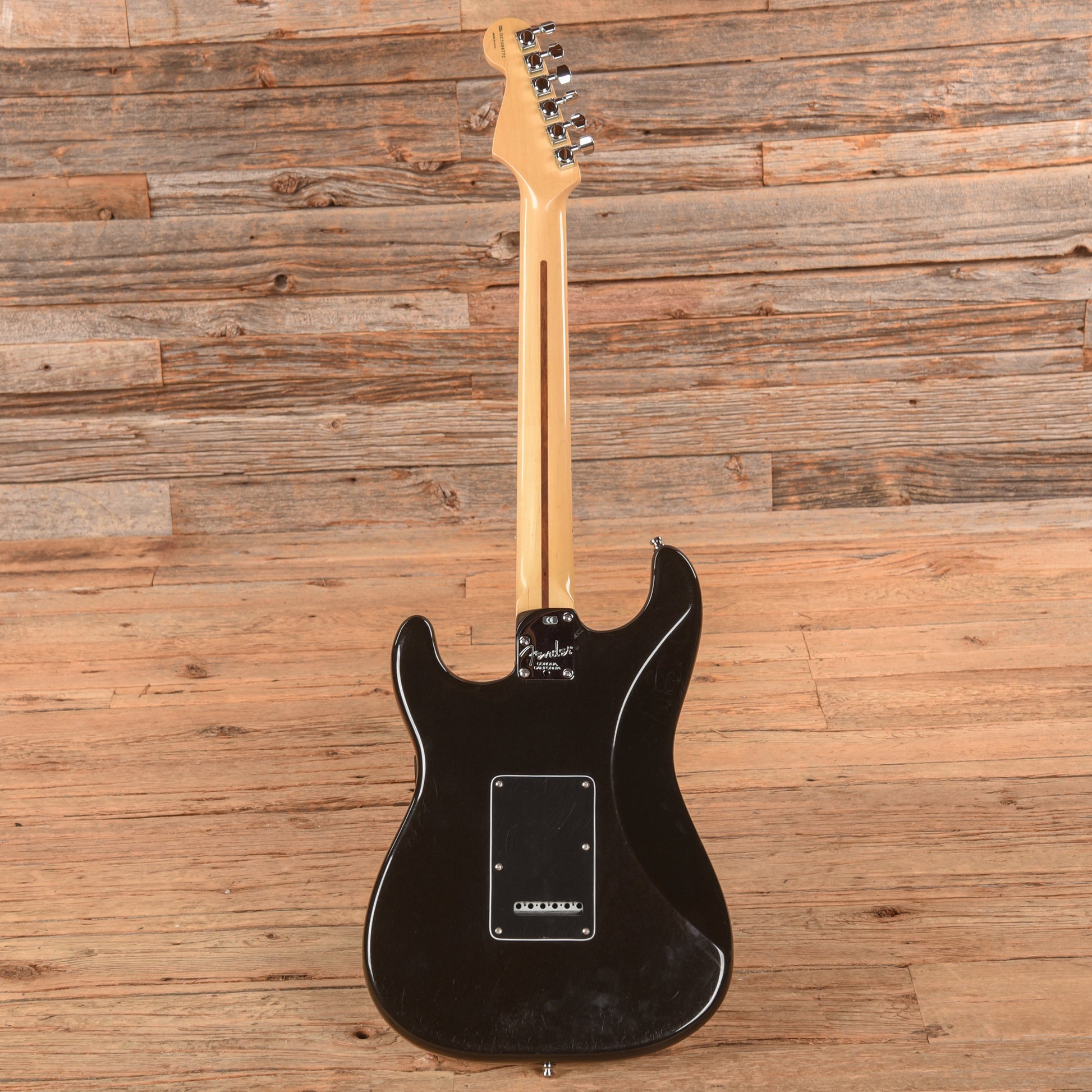 Fender American Deluxe Stratocaster Black 2005 Electric Guitars / Solid Body