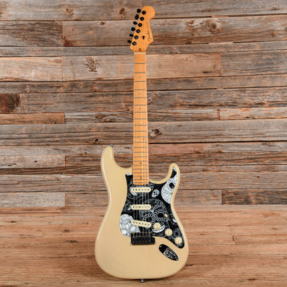 Fender American Deluxe Stratocaster Blonde 2008 Electric Guitars / Solid Body