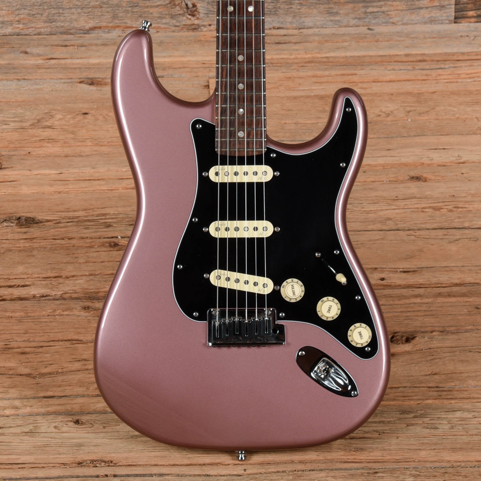 Fender American Deluxe Stratocaster Burgundy Mist Metallic 2013 Electric Guitars / Solid Body