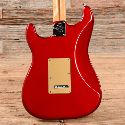 Fender American Deluxe Stratocaster Candy Apple Red 2004 Electric Guitars / Solid Body