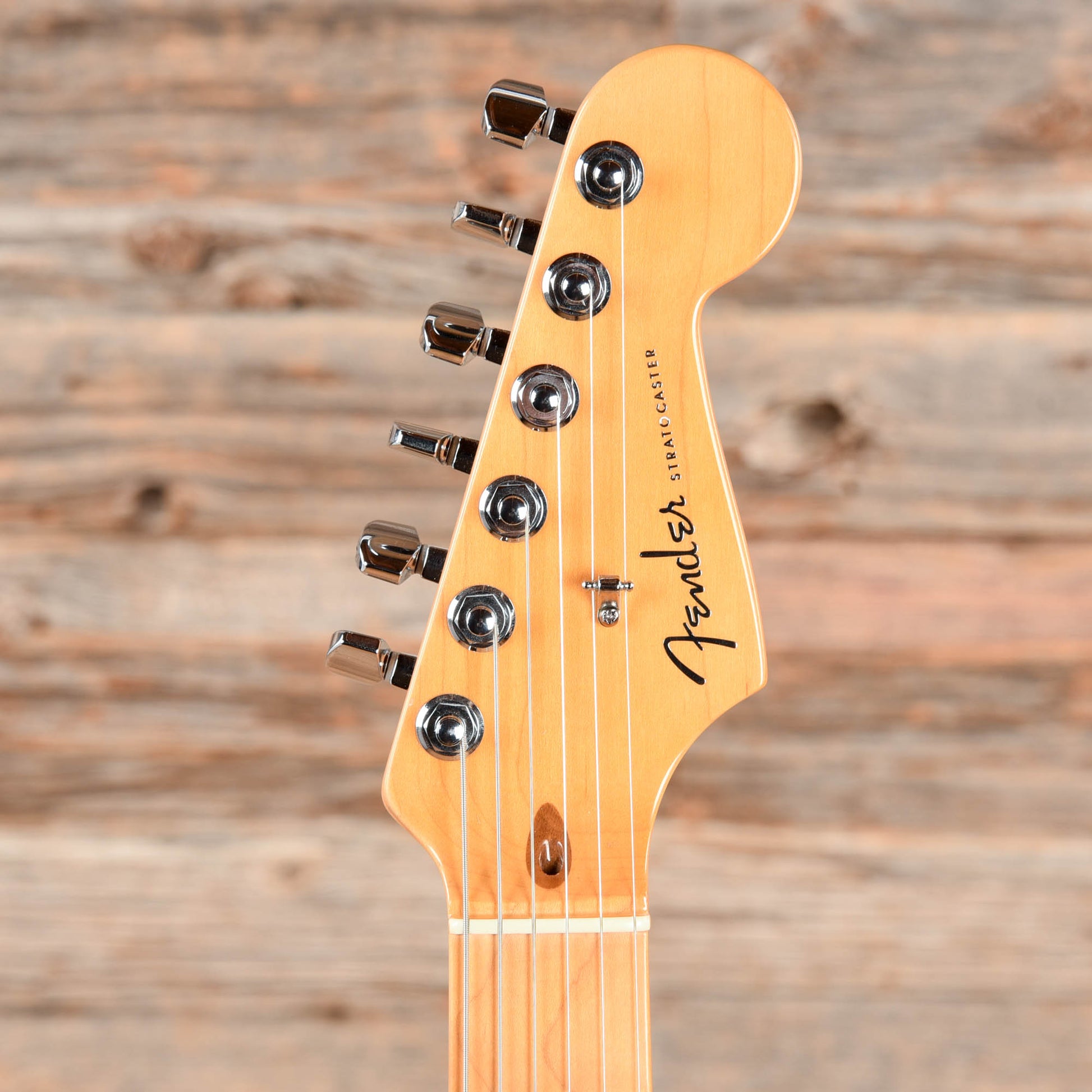 Fender American Deluxe Stratocaster Candy Apple Red 2004 Electric Guitars / Solid Body