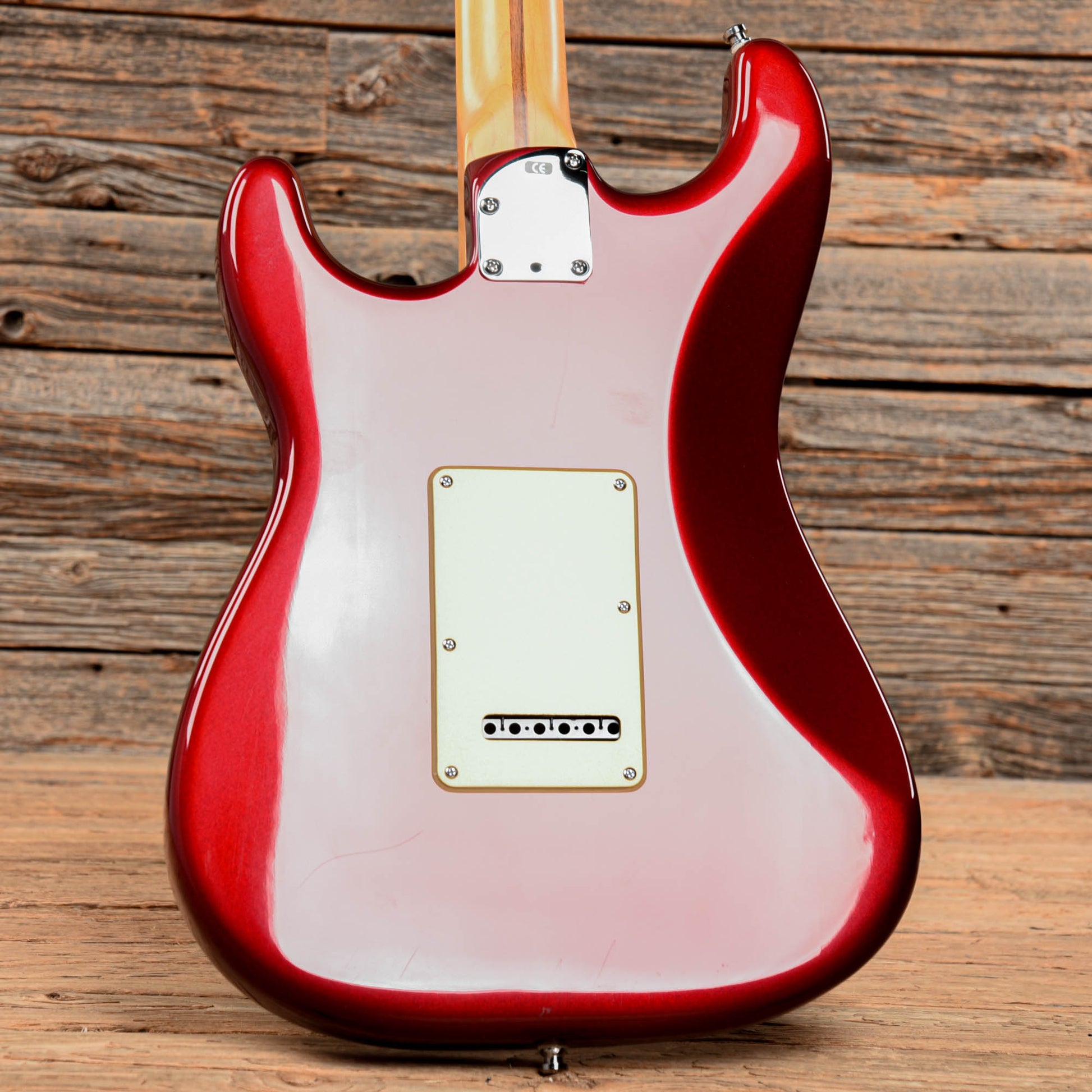 Fender American Deluxe Stratocaster Candy Apple Red 2004 Electric Guitars / Solid Body