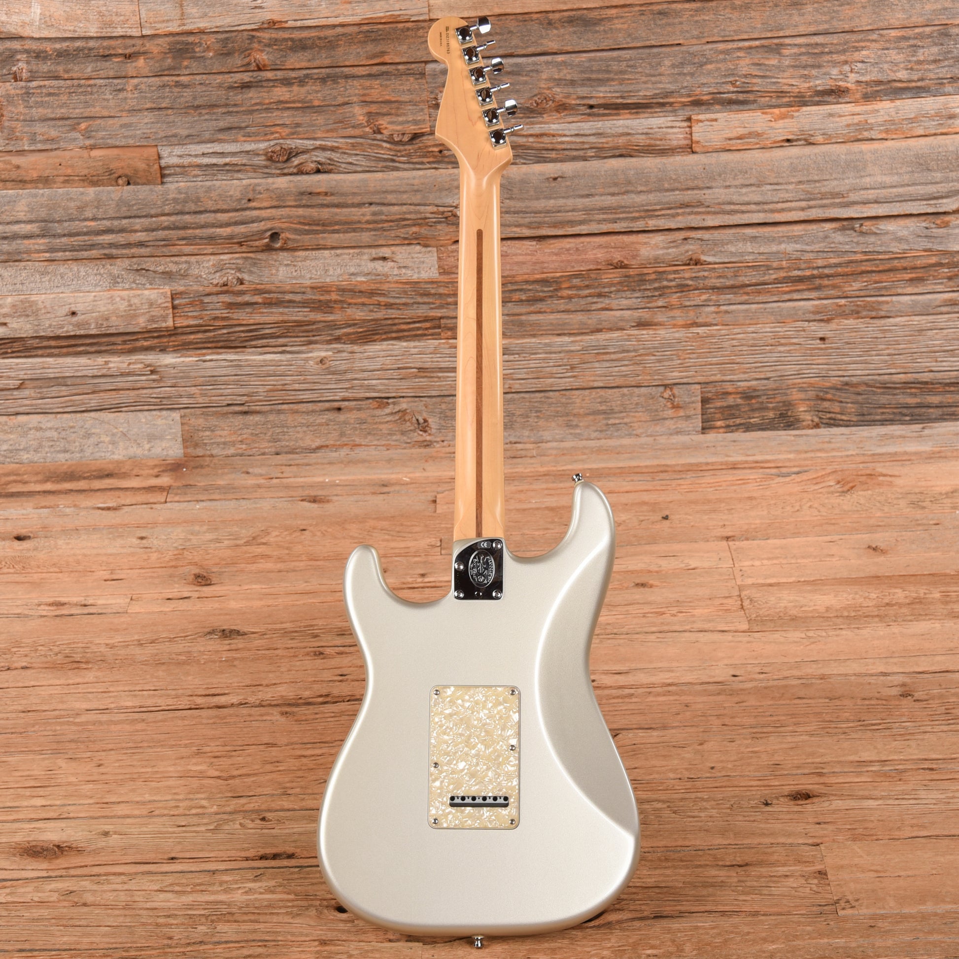 Fender American Deluxe Stratocaster Chrome Silver 2004 Electric Guitars / Solid Body