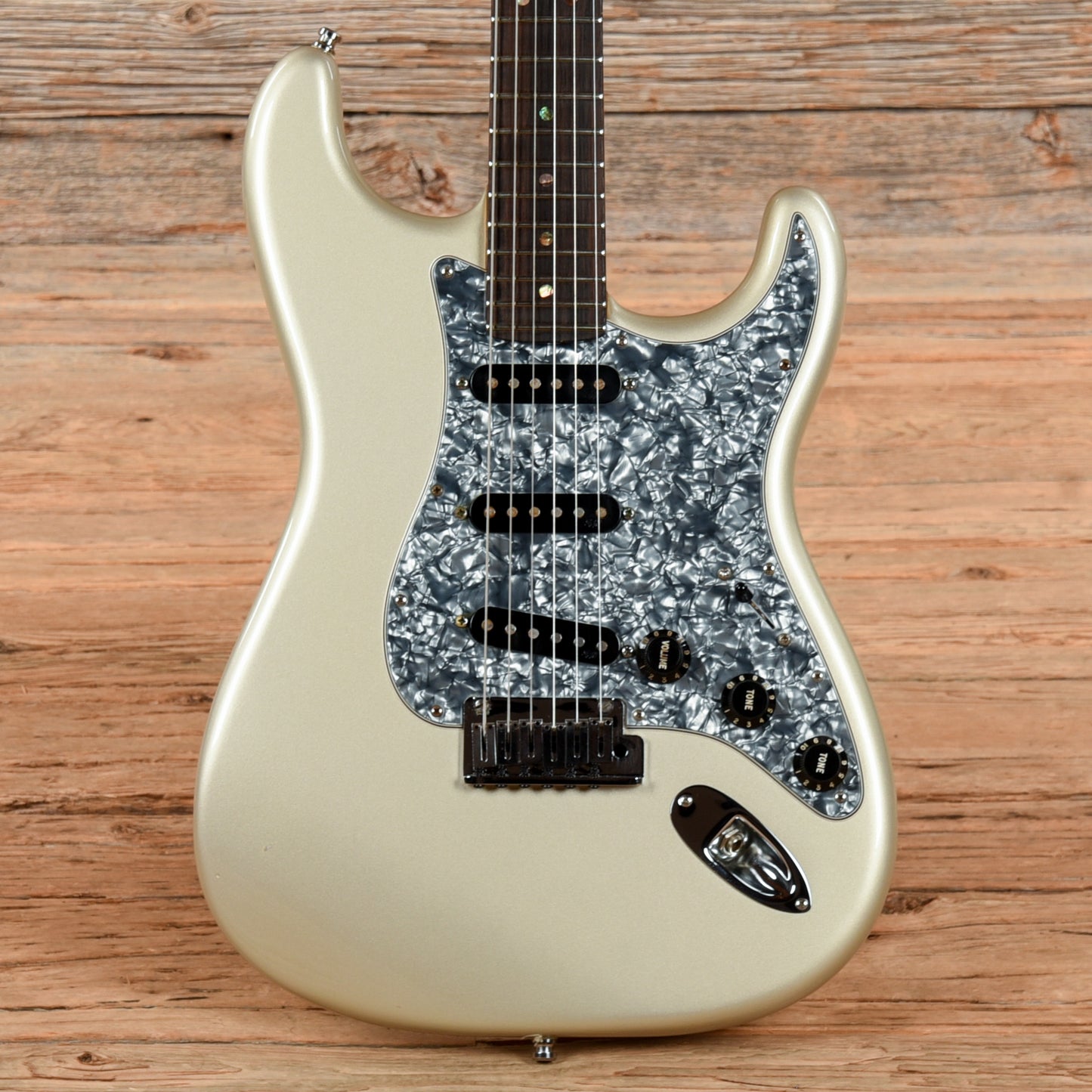 Fender American Deluxe Stratocaster Chrome SIlver 2006 Electric Guitars / Solid Body