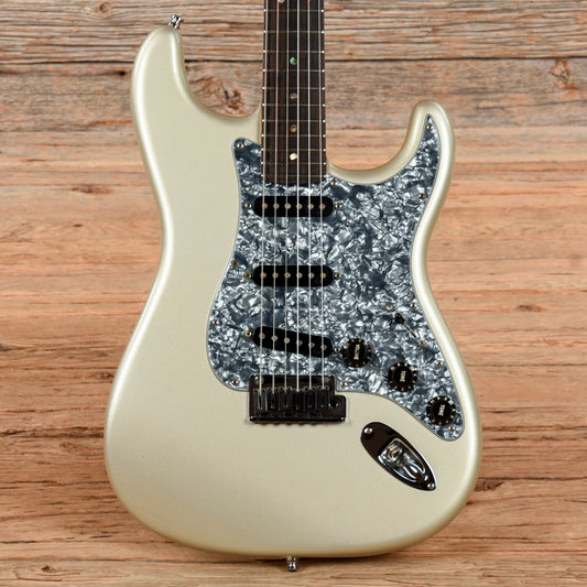 Fender American Deluxe Stratocaster Chrome SIlver 2006 Electric Guitars / Solid Body