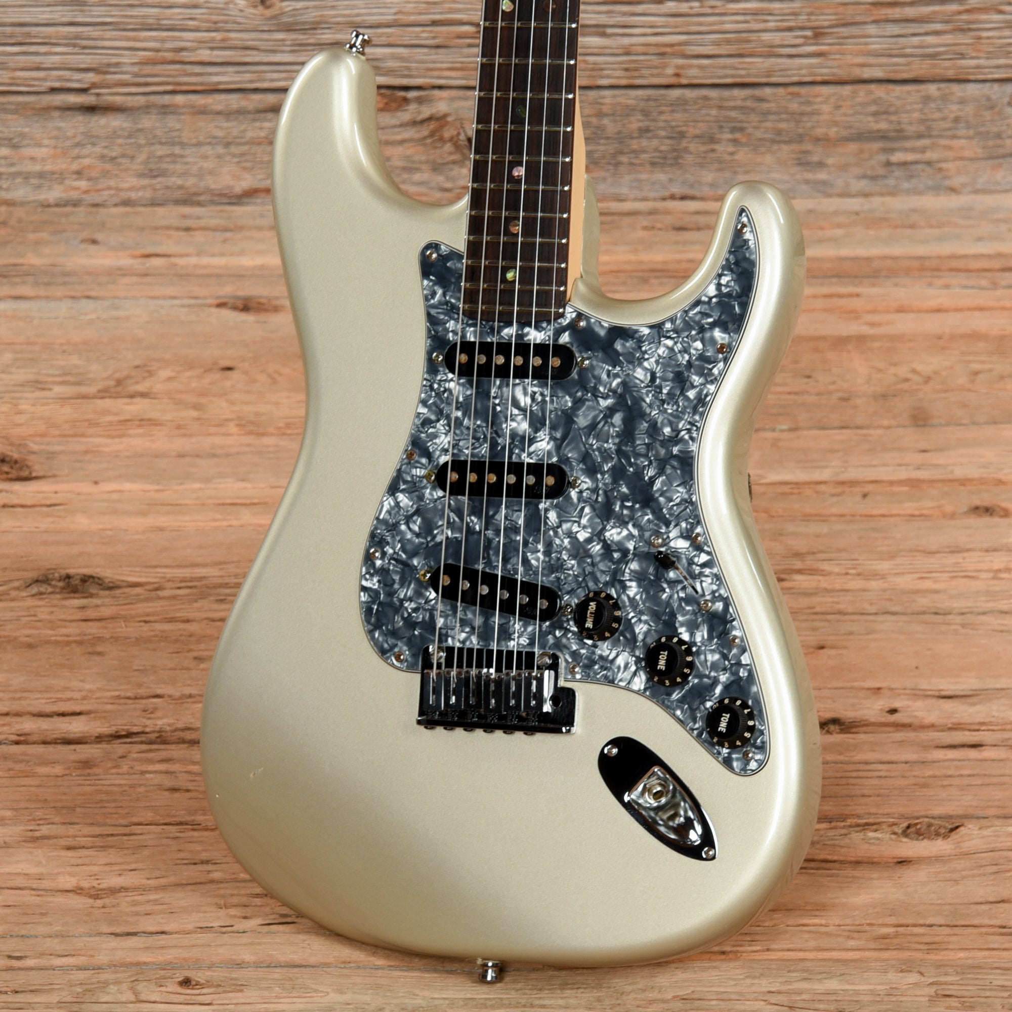 Fender American Deluxe Stratocaster Chrome SIlver 2006 Electric Guitars / Solid Body