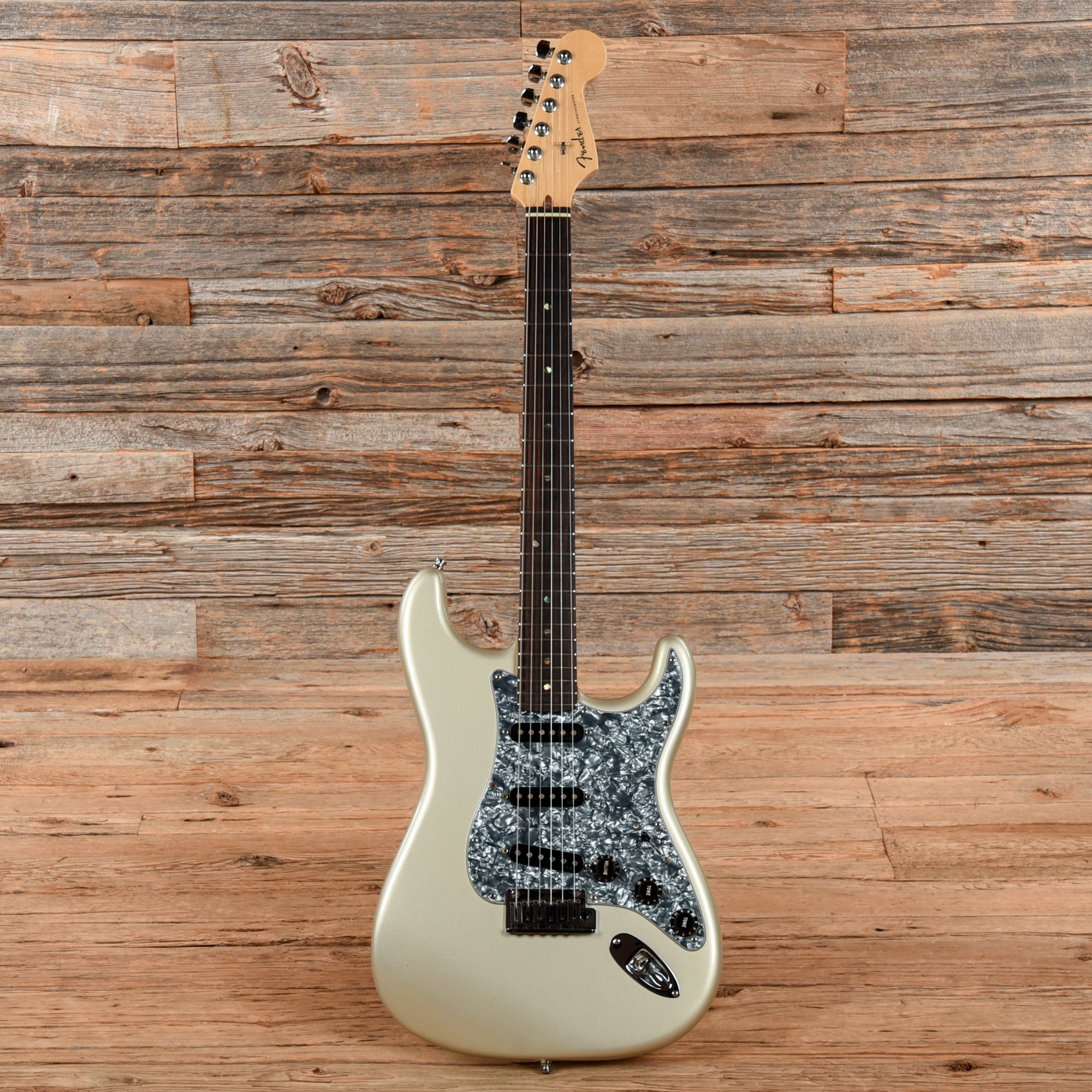 Fender American Deluxe Stratocaster Chrome SIlver 2006 Electric Guitars / Solid Body