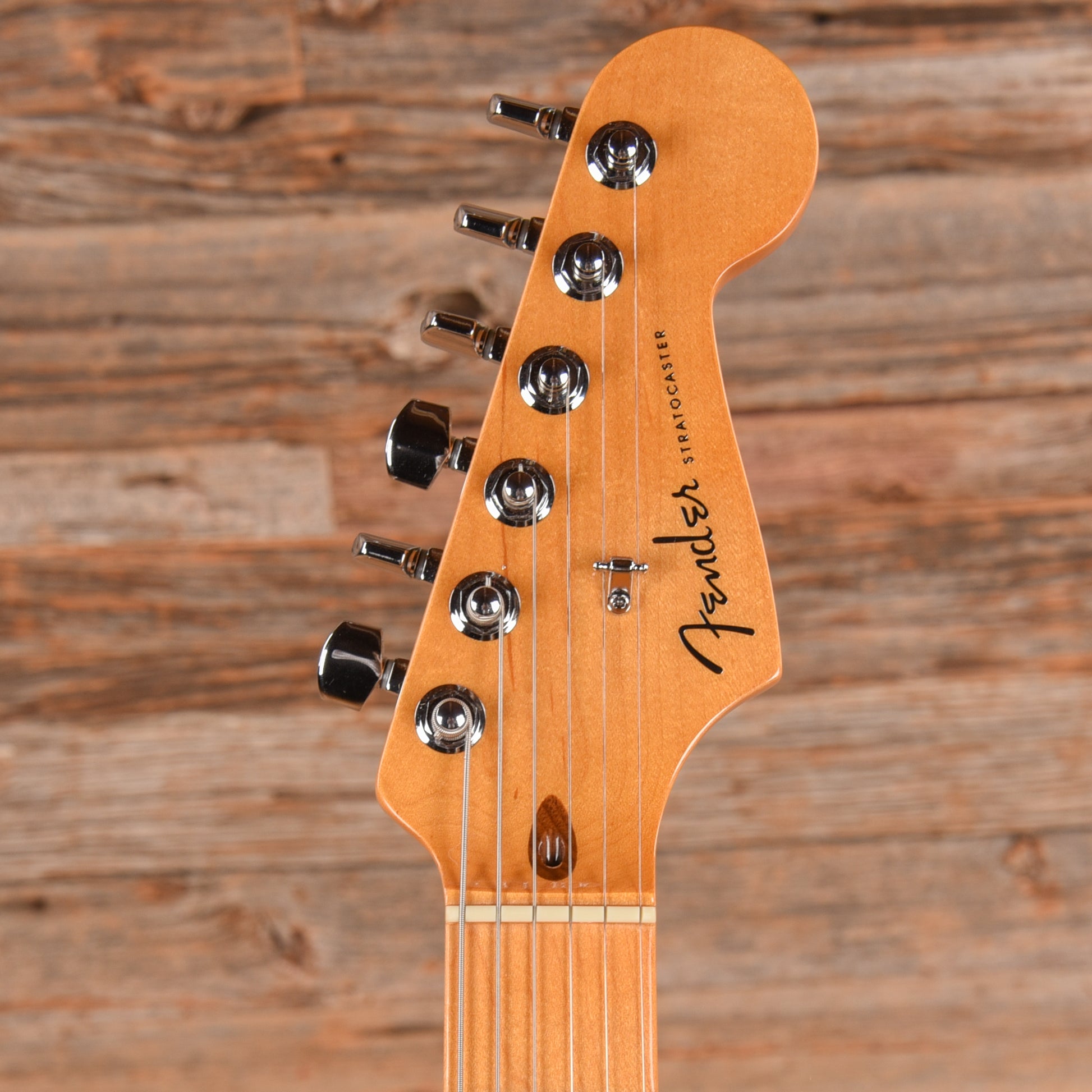 Fender American Deluxe Stratocaster Honey Blonde 2005 Electric Guitars / Solid Body