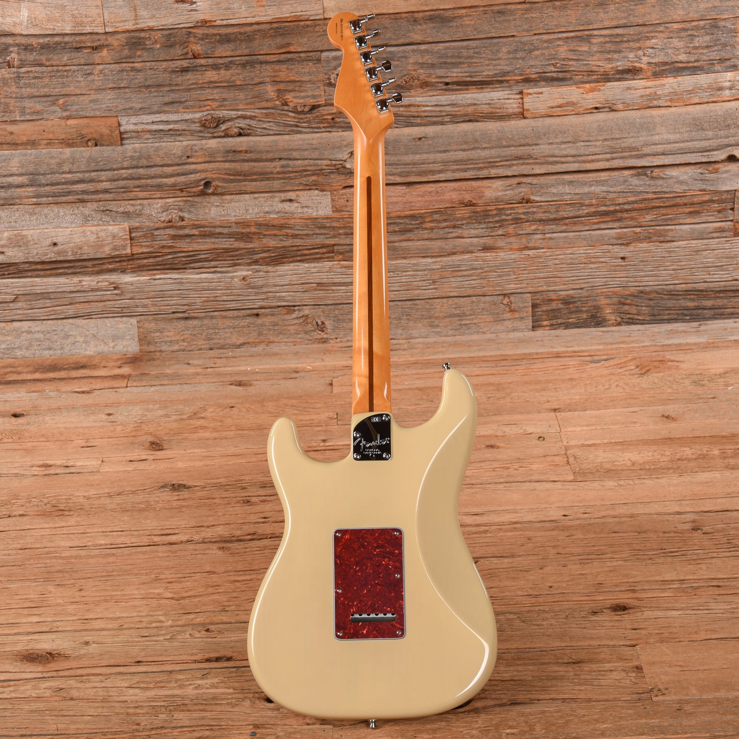 Fender American Deluxe Stratocaster Honey Blonde 2005 Electric Guitars / Solid Body