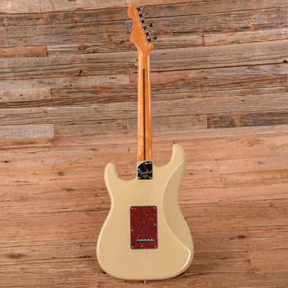 Fender American Deluxe Stratocaster Honey Blonde 2005 Electric Guitars / Solid Body