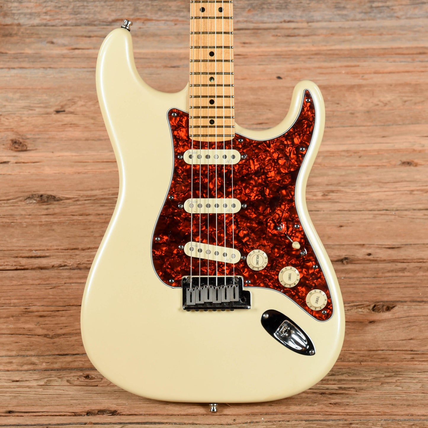 Fender American Deluxe Stratocaster Neck with Unknown Fender Body Blizzard Pearl Electric Guitars / Solid Body
