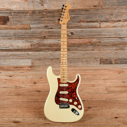 Fender American Deluxe Stratocaster Neck with Unknown Fender Body Blizzard Pearl Electric Guitars / Solid Body