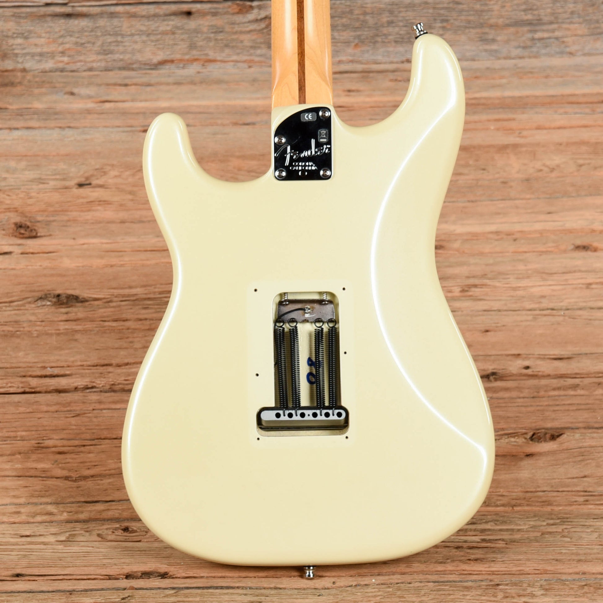 Fender American Deluxe Stratocaster Neck with Unknown Fender Body Blizzard Pearl Electric Guitars / Solid Body