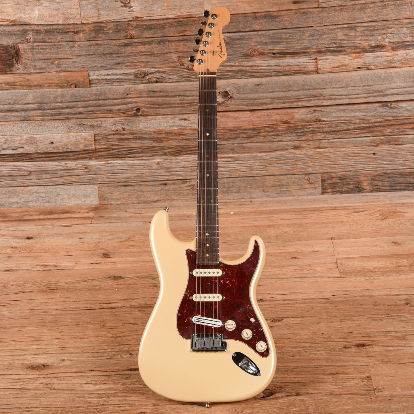 Fender American Deluxe Stratocaster Olympic Pearl 2006 Electric Guitars / Solid Body