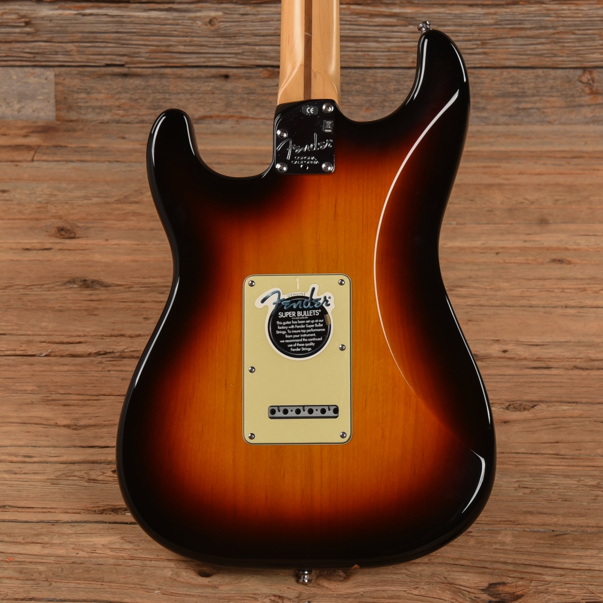 Fender American Deluxe Stratocaster Sunburst 2006 Electric Guitars / Solid Body