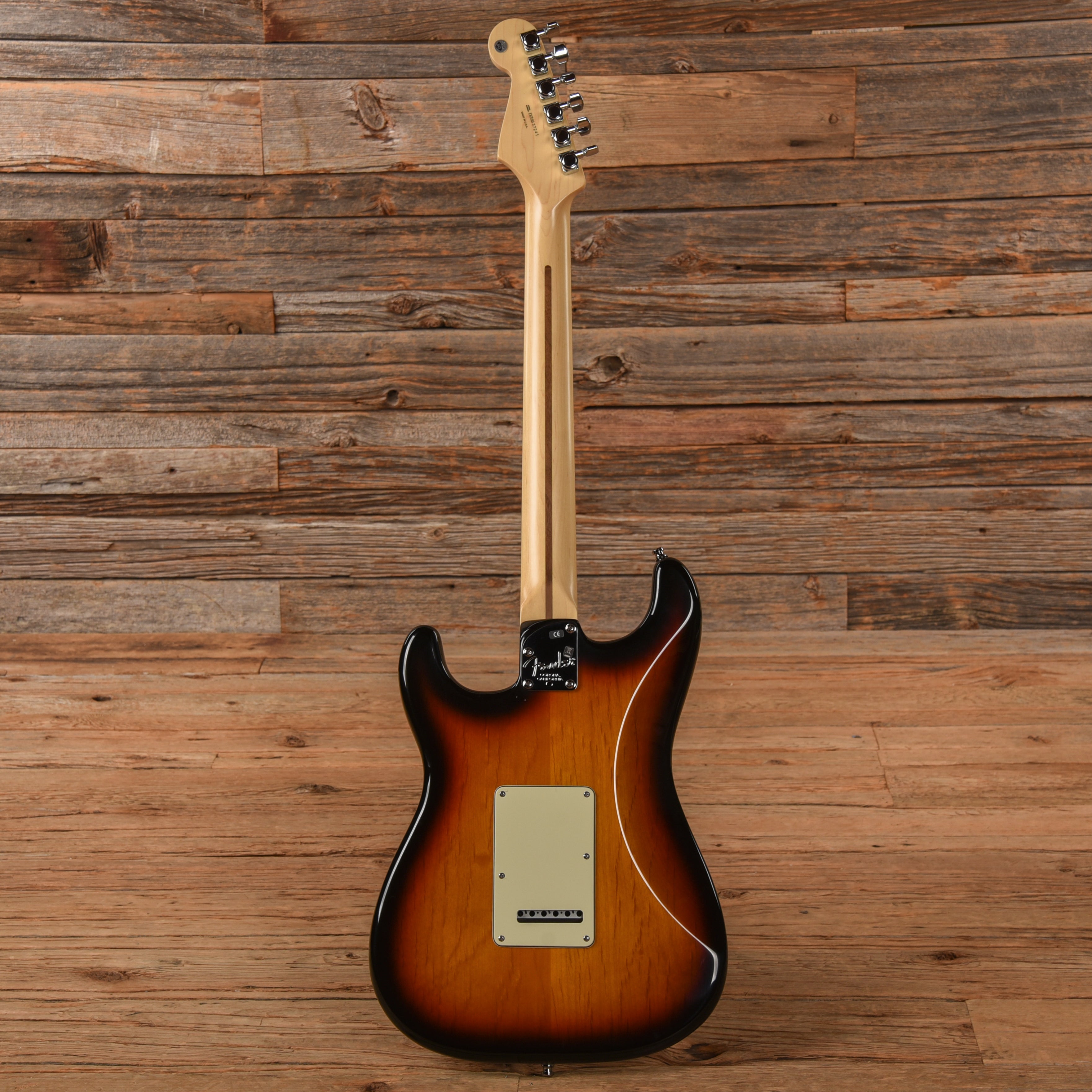 Fender American Deluxe Stratocaster Sunburst 2006 Electric Guitars / Solid Body