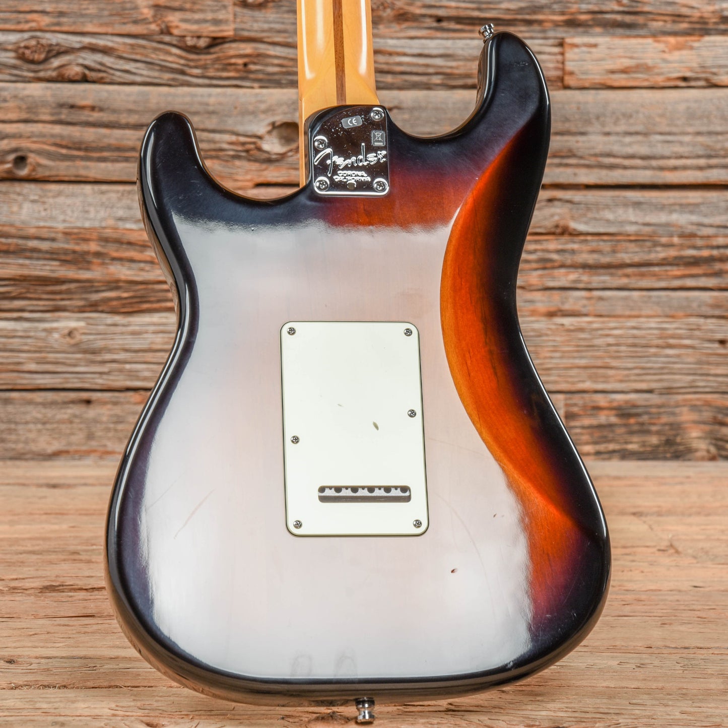 Fender American Deluxe Stratocaster Sunburst 2009 Electric Guitars / Solid Body