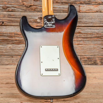 Fender American Deluxe Stratocaster Sunburst 2009 Electric Guitars / Solid Body