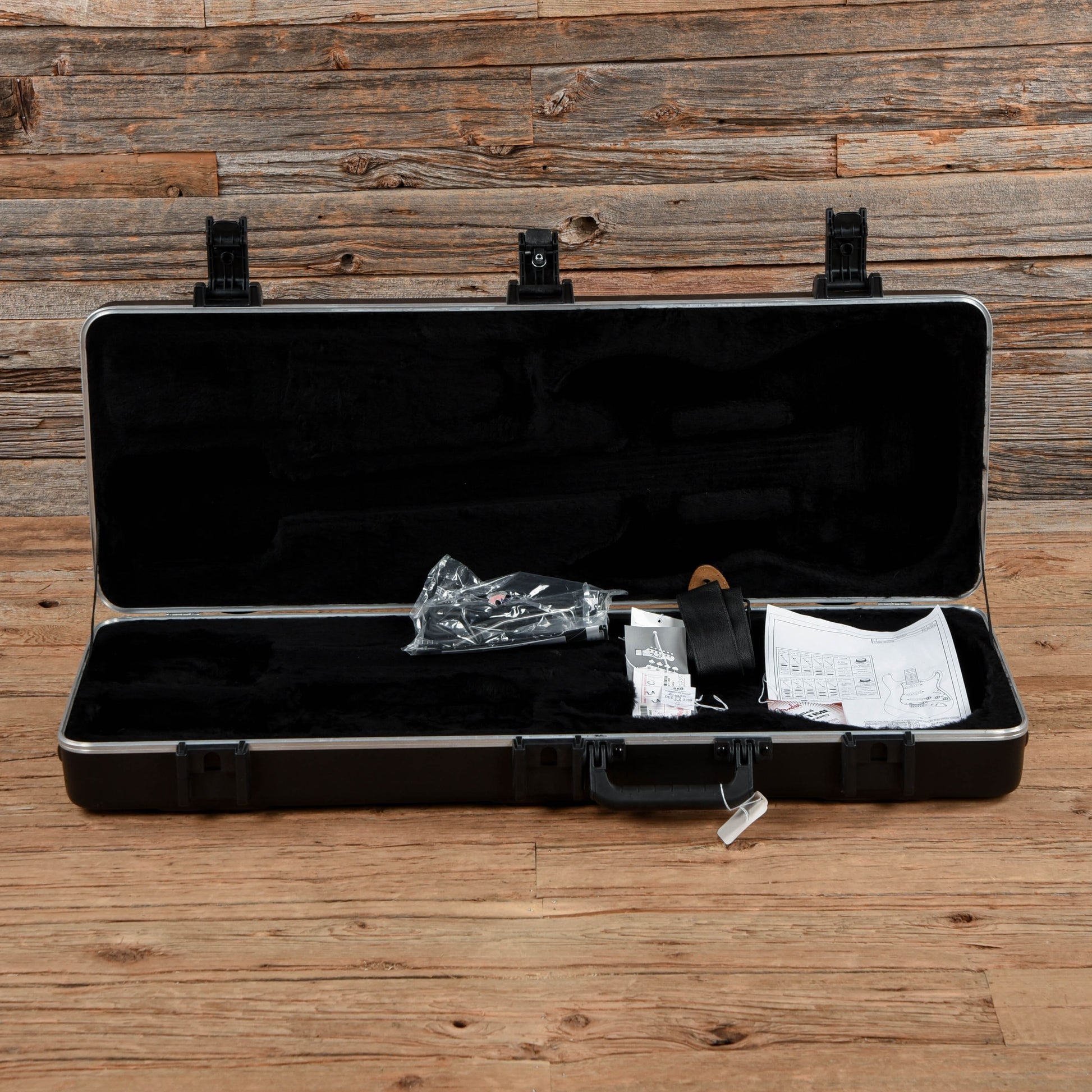 Fender American Deluxe Stratocaster Sunburst 2009 Electric Guitars / Solid Body