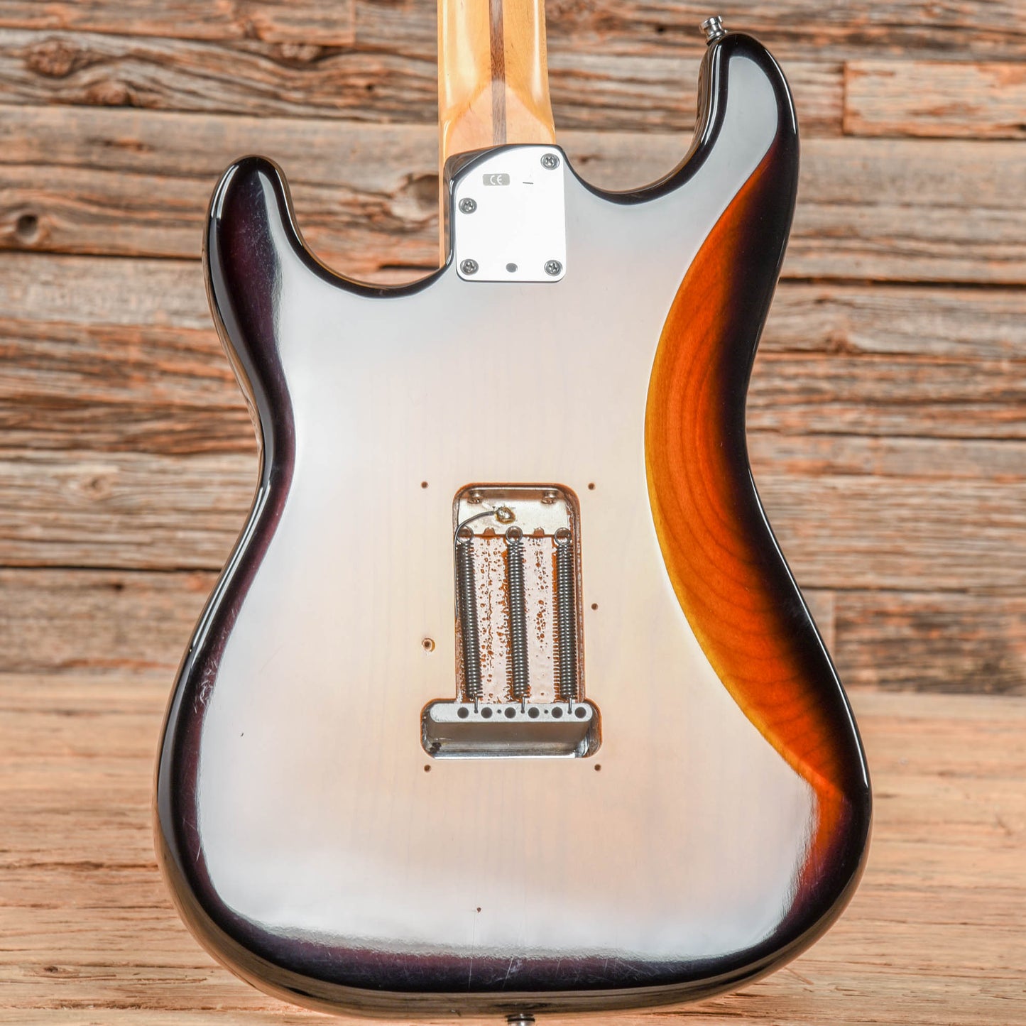 Fender American Deluxe Stratocaster Sunburst 2013 Electric Guitars / Solid Body