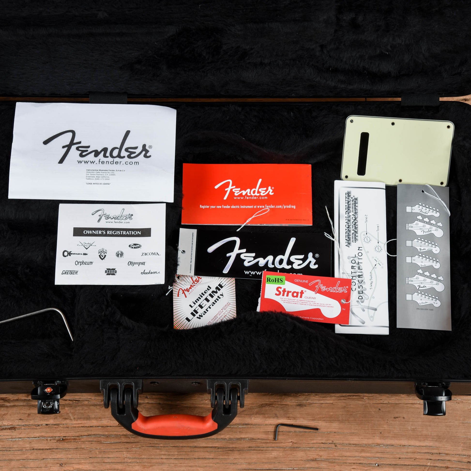 Fender American Deluxe Stratocaster Sunburst 2013 Electric Guitars / Solid Body