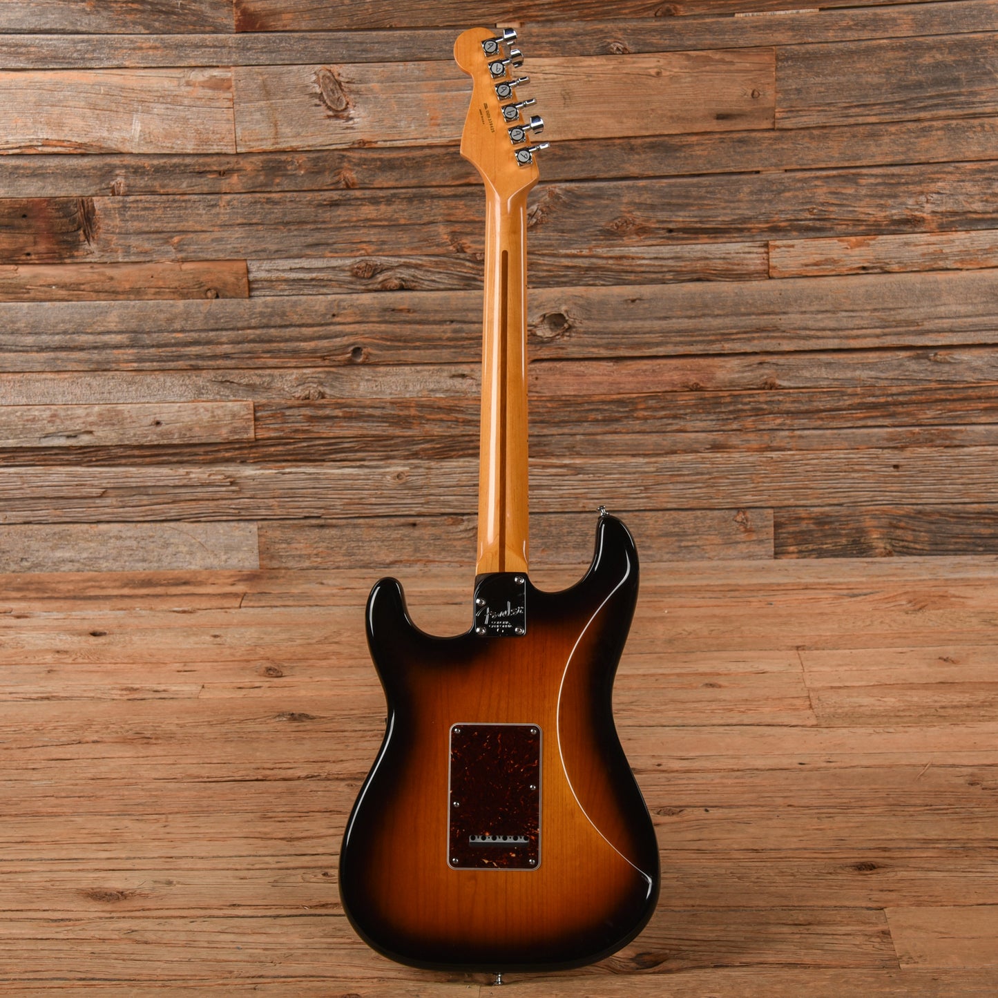 Fender American Deluxe Stratocaster V Neck Sunburst 2009 Electric Guitars / Solid Body