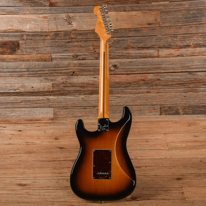 Fender American Deluxe Stratocaster V Neck Sunburst 2009 Electric Guitars / Solid Body