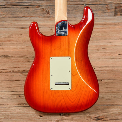 Fender American Elite Stratocaster Cherry Sunburst 2016 Electric Guitars / Solid Body
