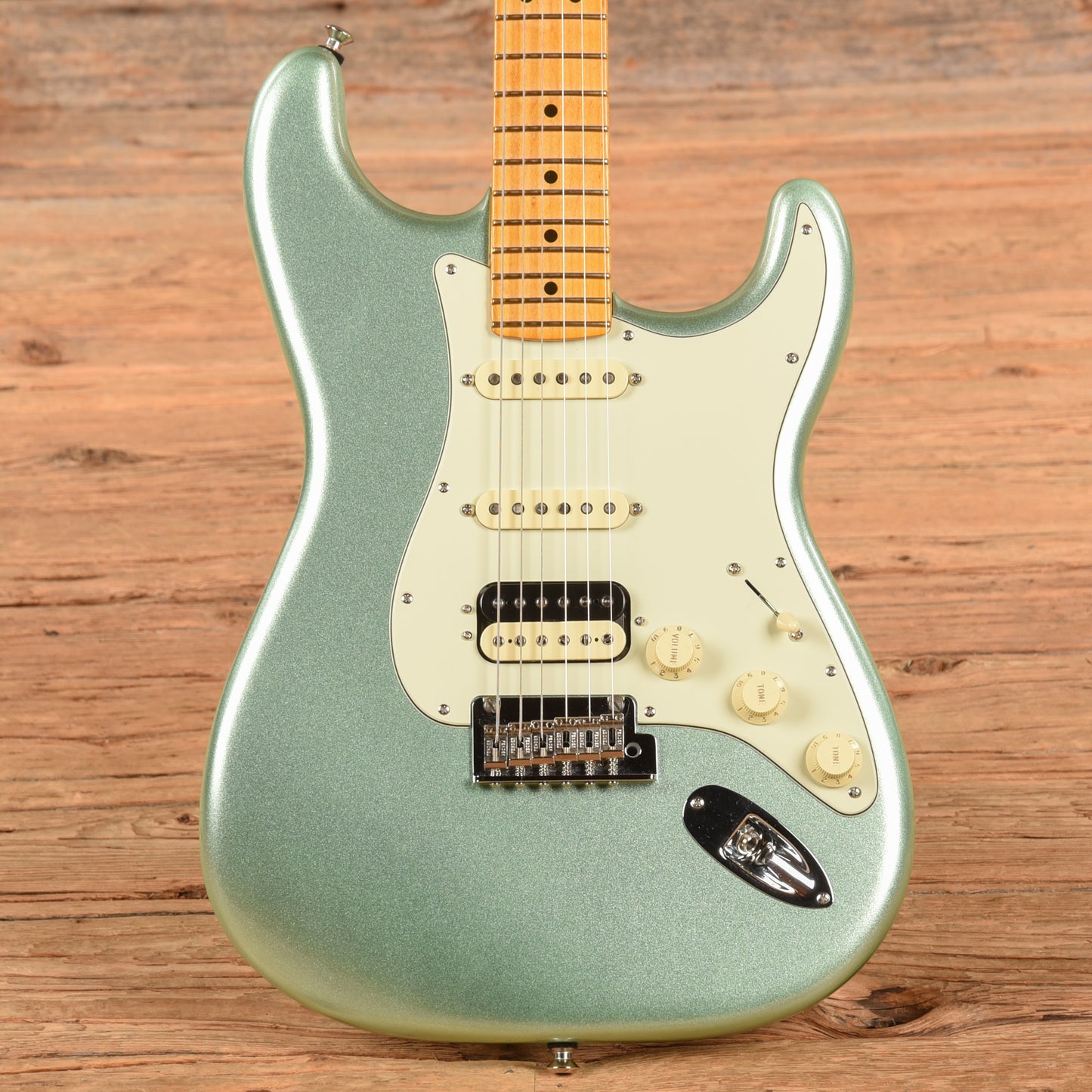 Fender American Professional II Stratocaster Surf Pearl 2024 Electric Guitars / Solid Body
