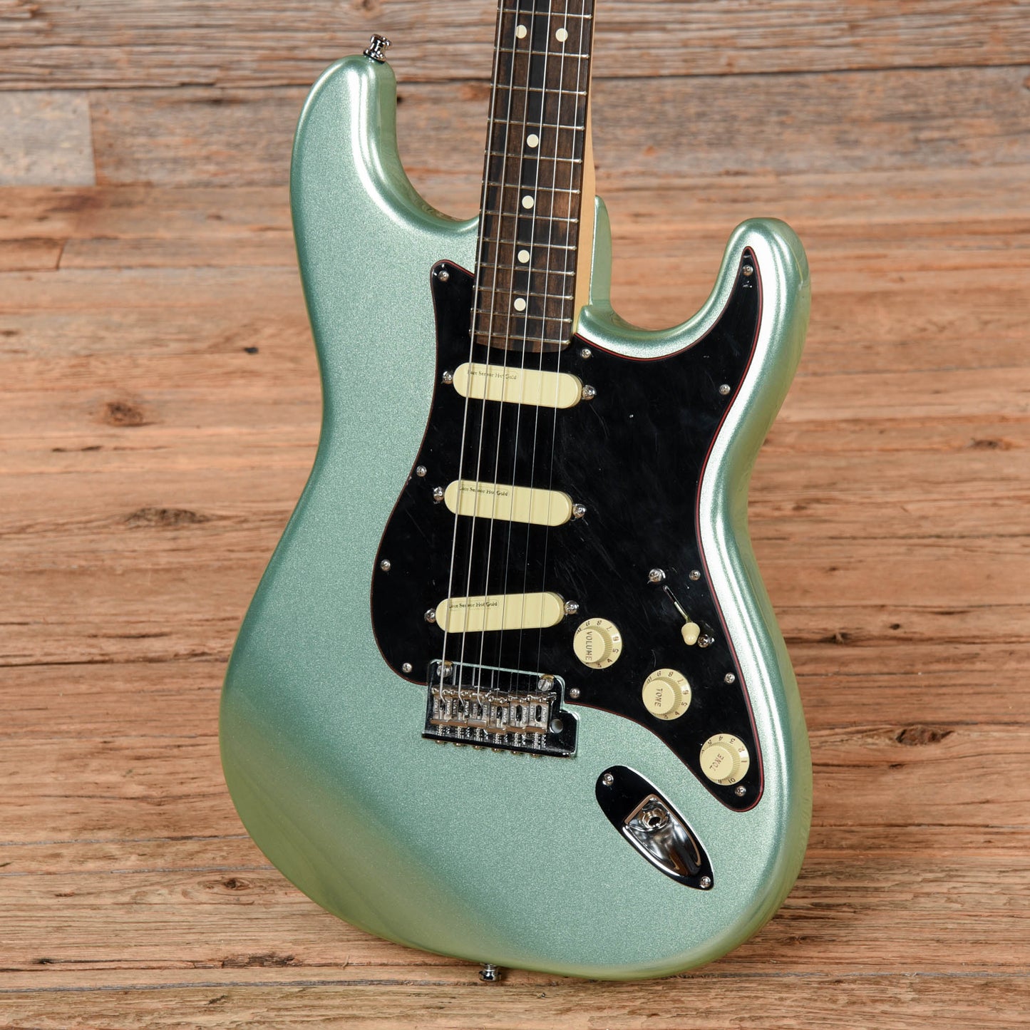 Fender American Professional Stratocaster Mystic Seafoam Electric Guitars / Solid Body