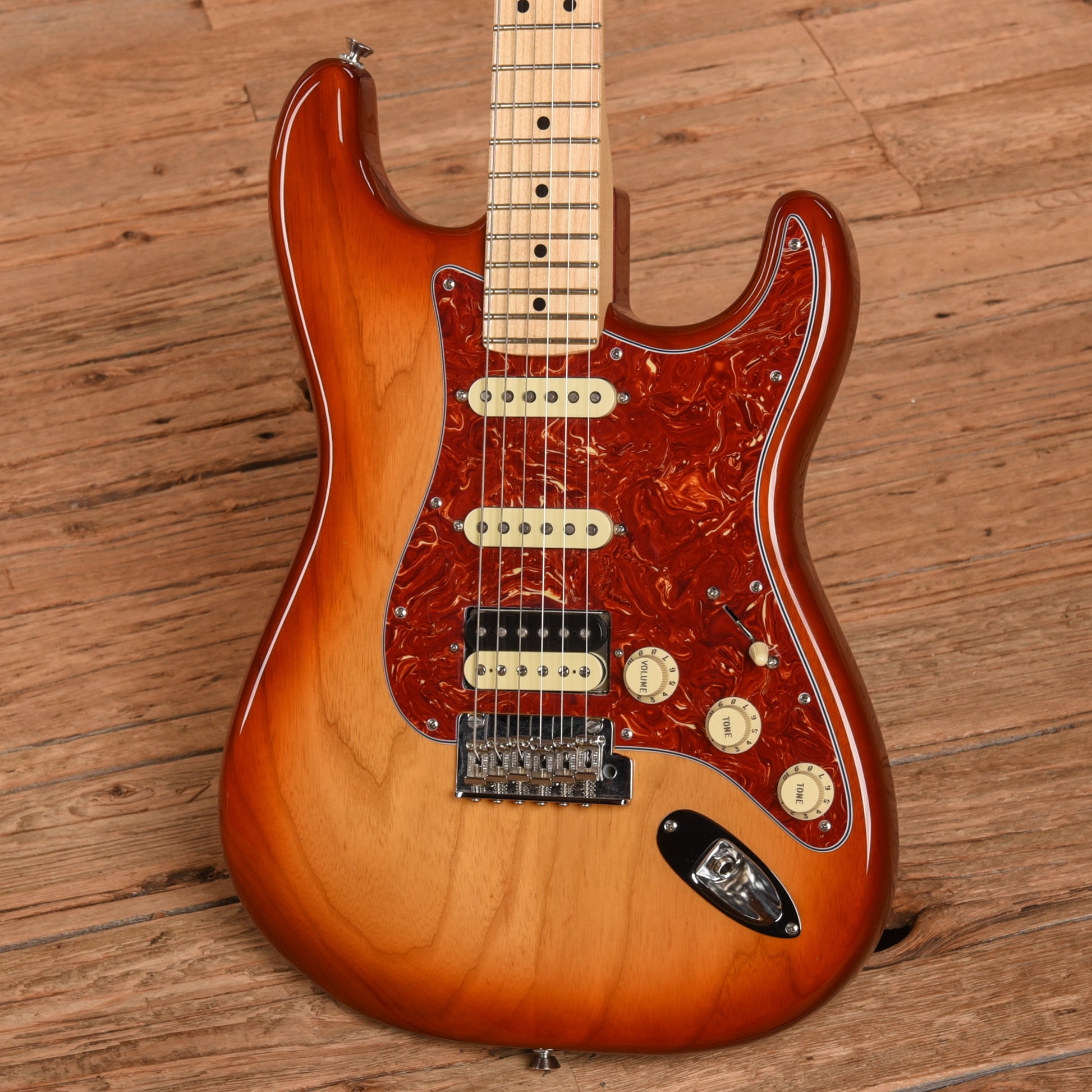 Fender American Professional Stratocaster Sienna Sunburst 2017 Electric Guitars / Solid Body