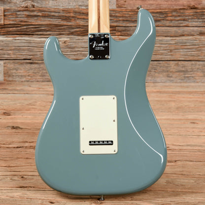 Fender American Professional Stratocaster Sonic Grey 2017 Electric Guitars / Solid Body