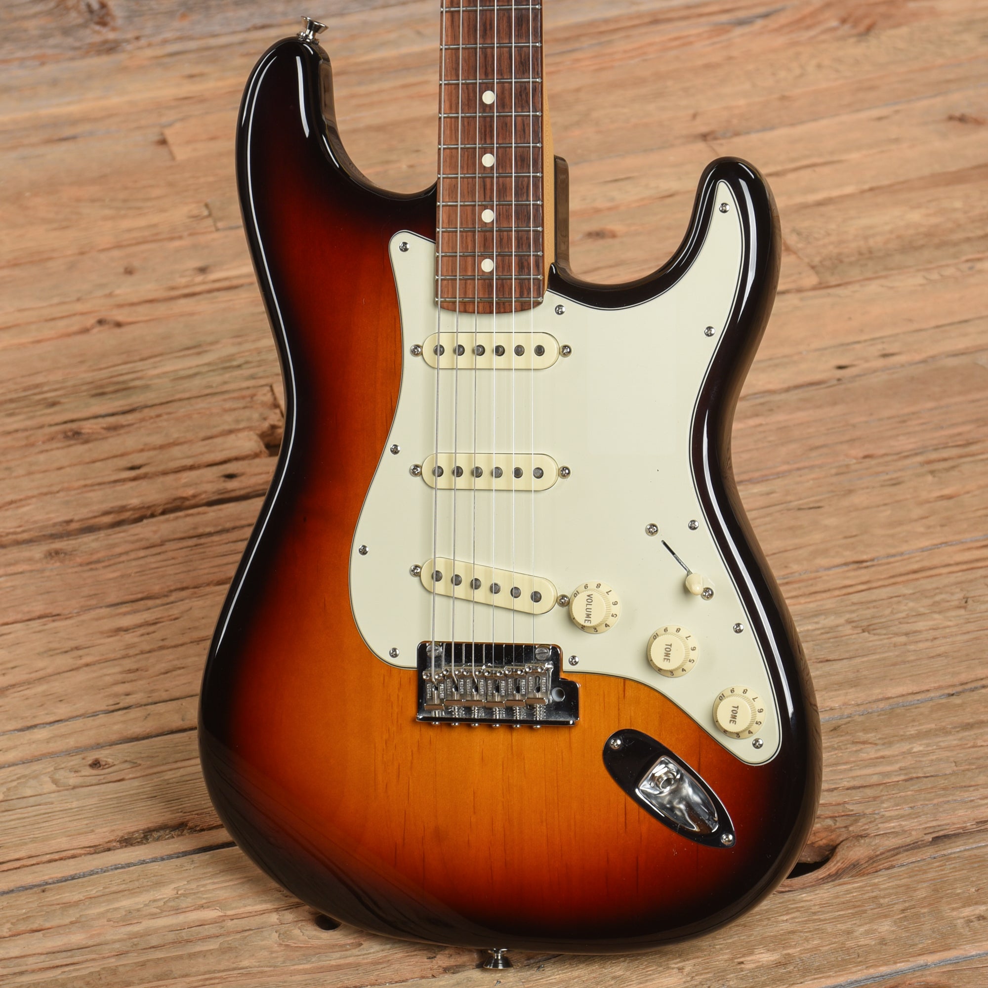 Fender American Professional Stratocaster Sunburst 2017 Electric Guitars / Solid Body